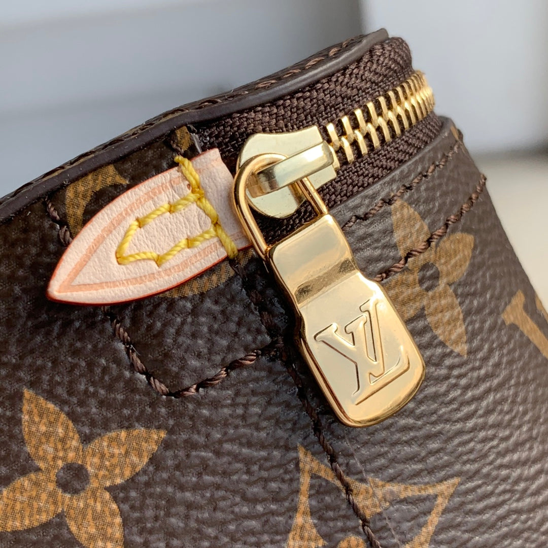 Louis Vuitton cubo da viaggio