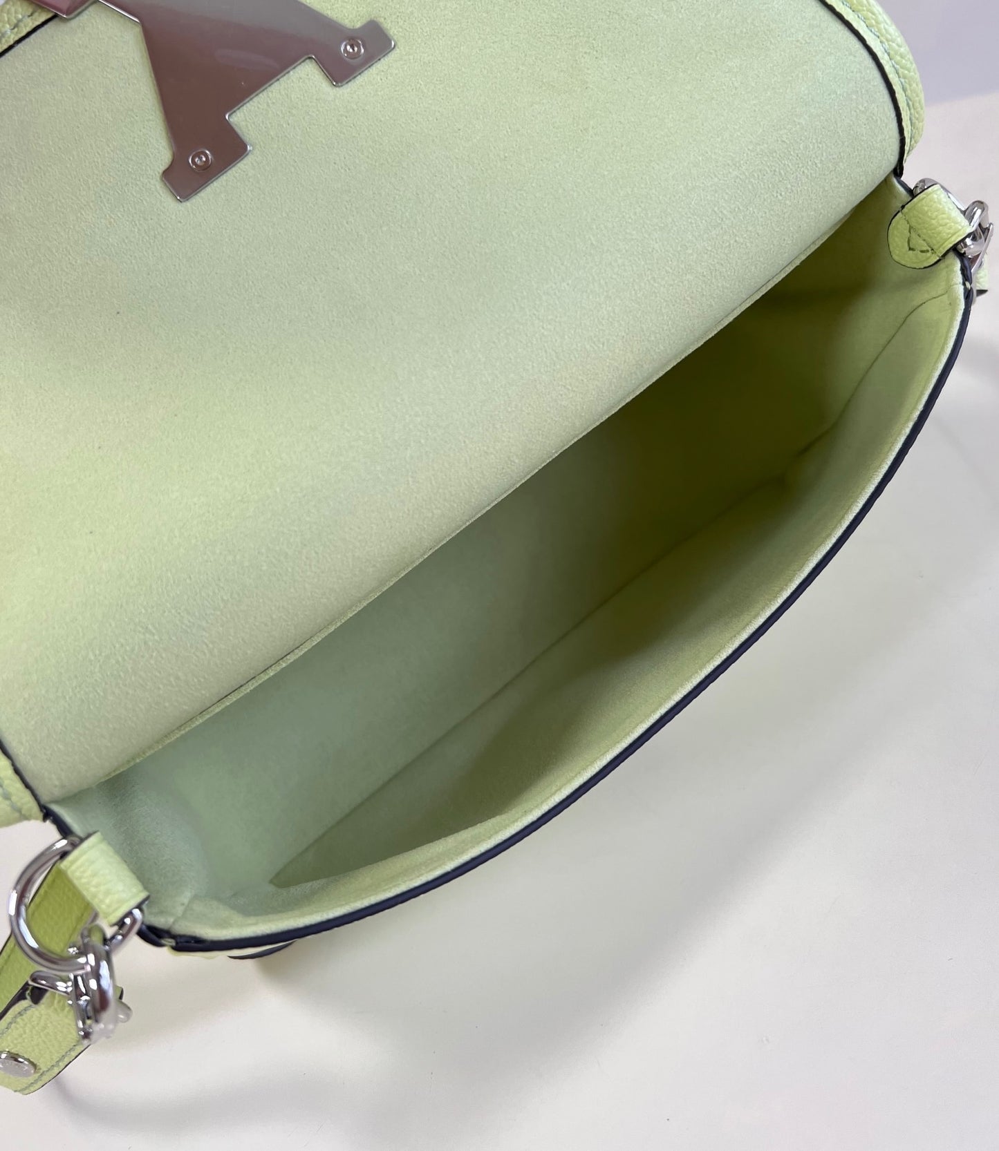 Louis Vuitton Epi Buci