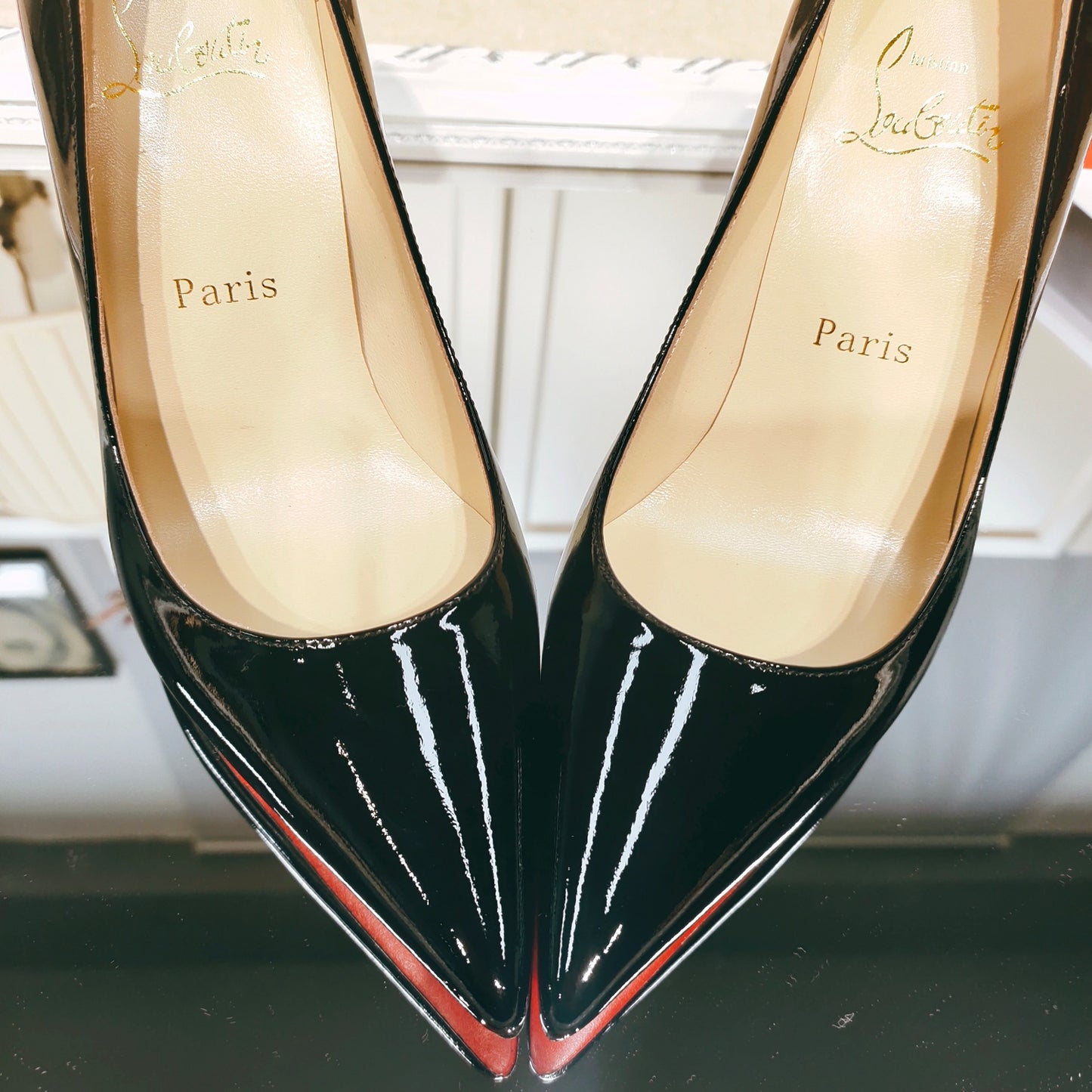 LOUBOUTIN Kate