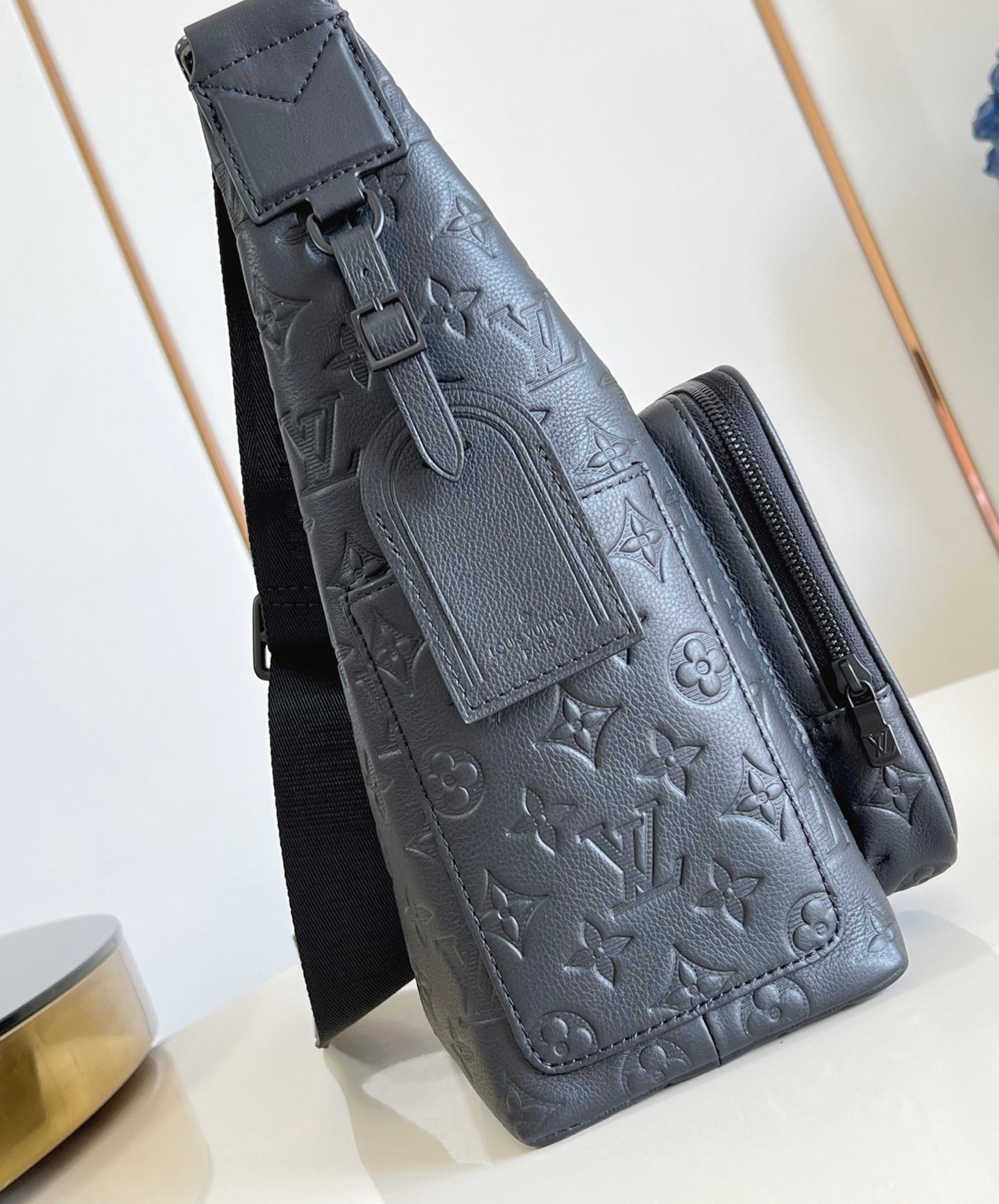 Louis Vuitton Hobo Cargo