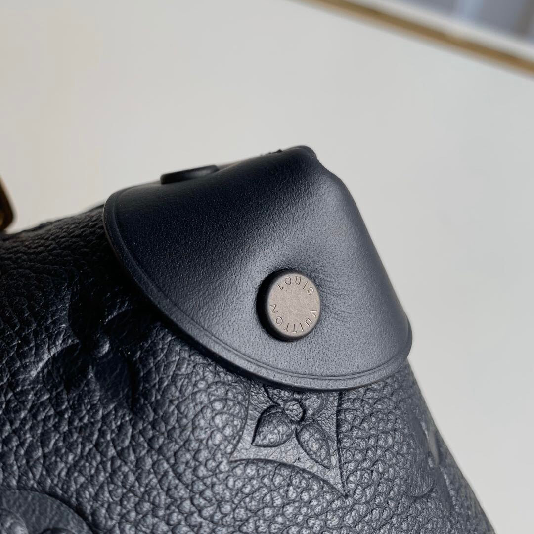 Louis Vuitton Petite Malle Souple