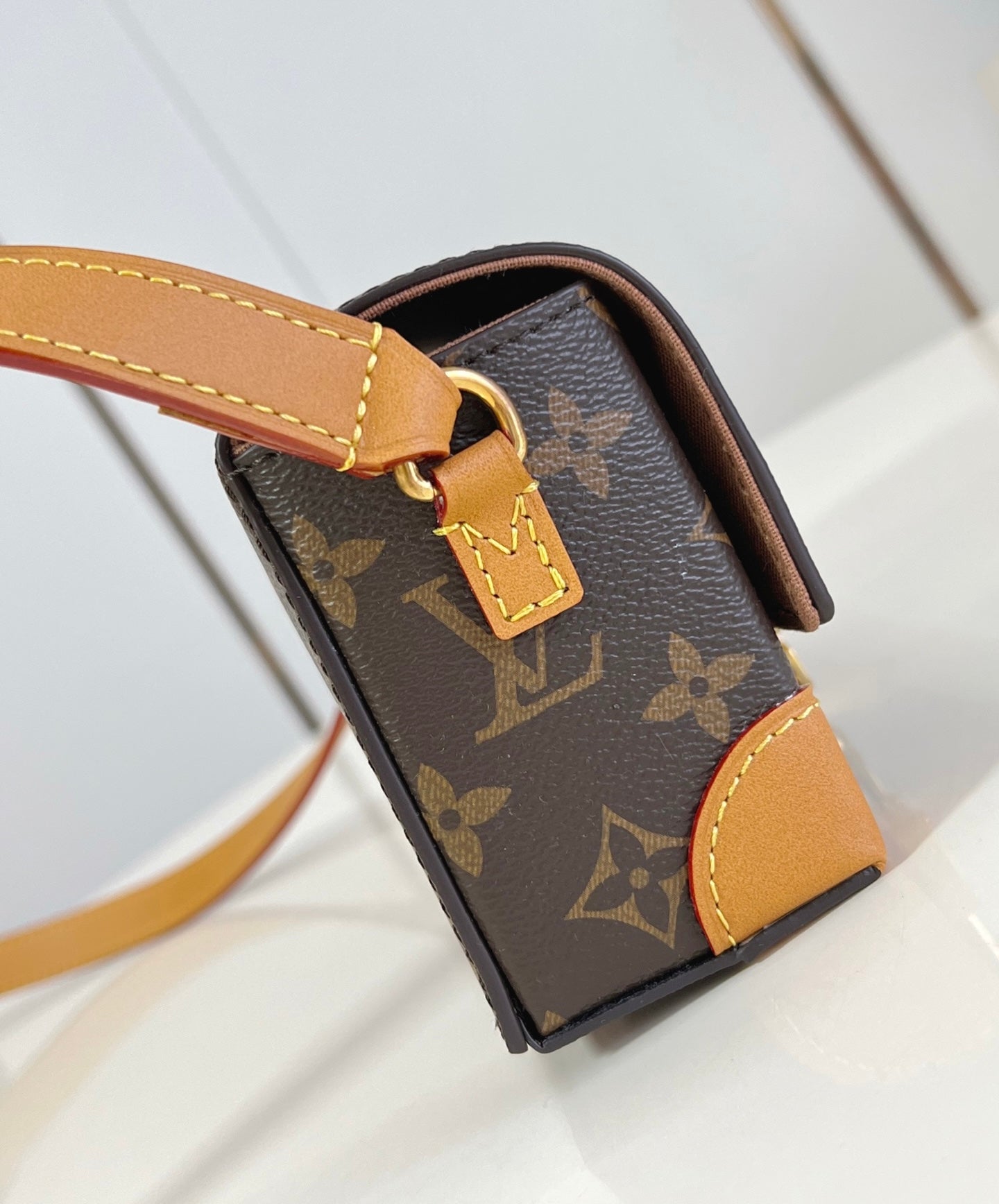 Louis Vuitton Portafoglio indossabile Steamer