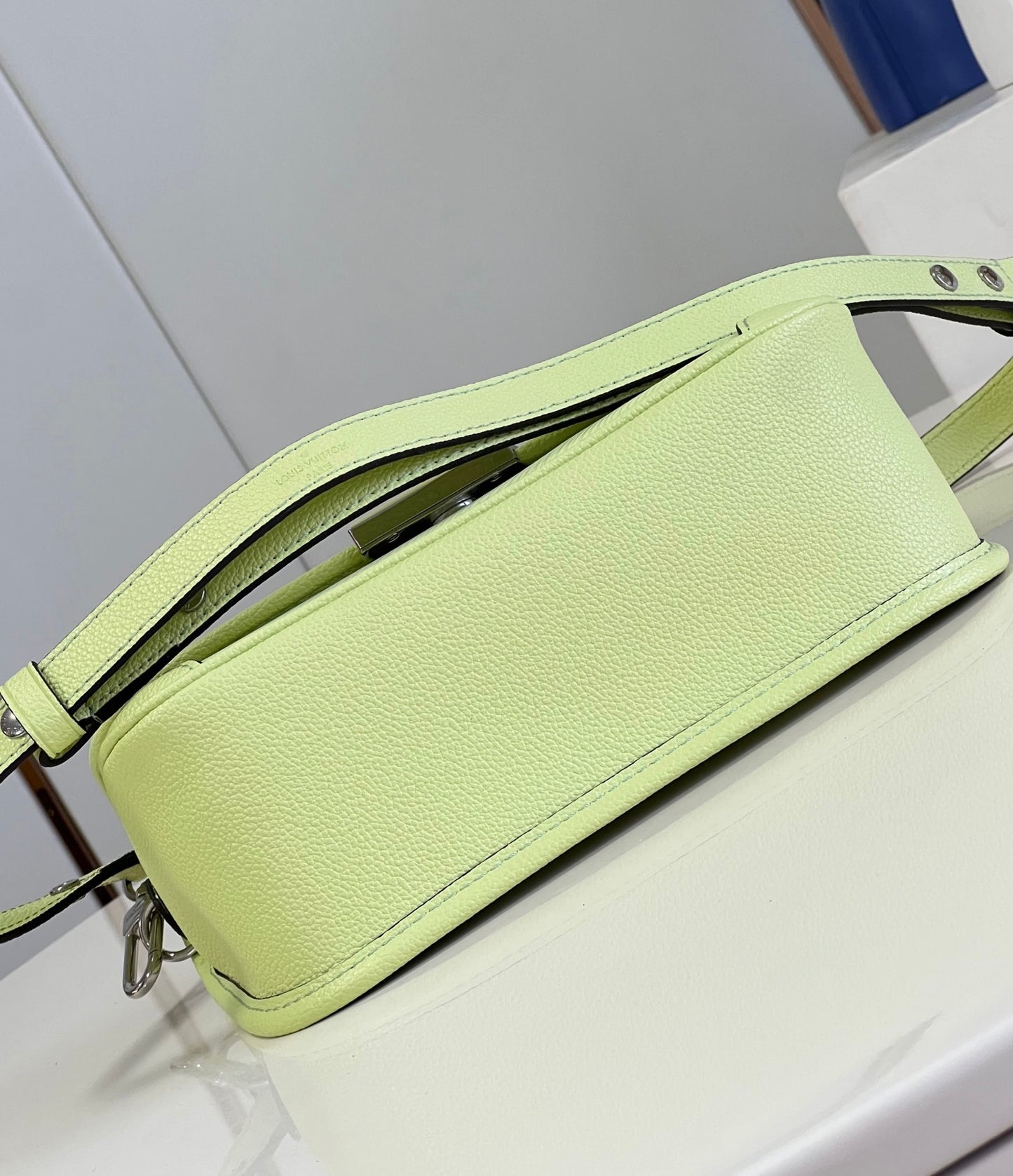 Louis Vuitton Epi Buci