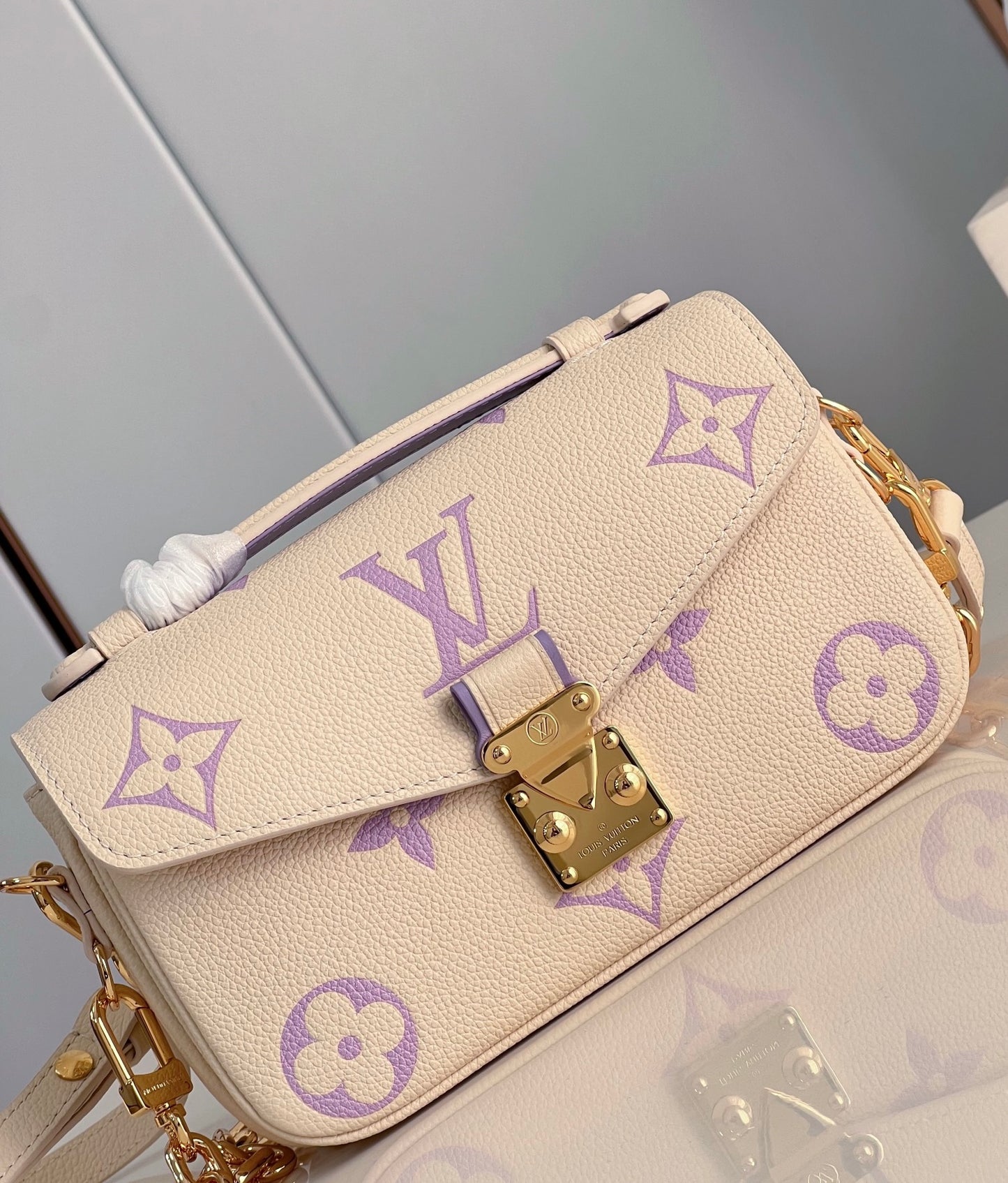 Louis Vuitton Metis