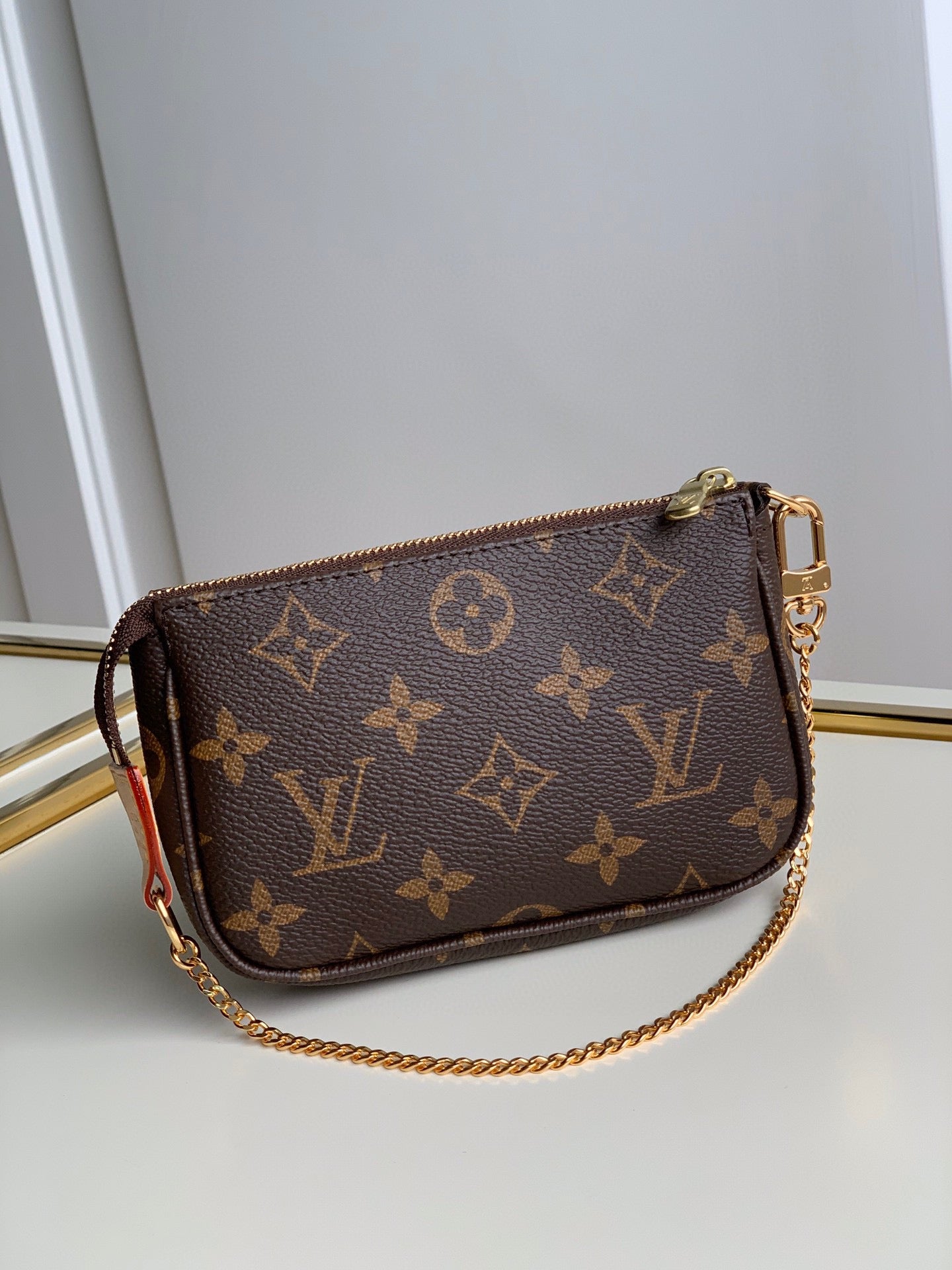 Louis Vuitton Mini pochette