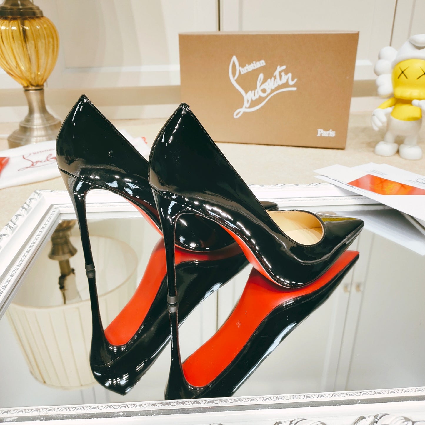LOUBOUTIN Kate