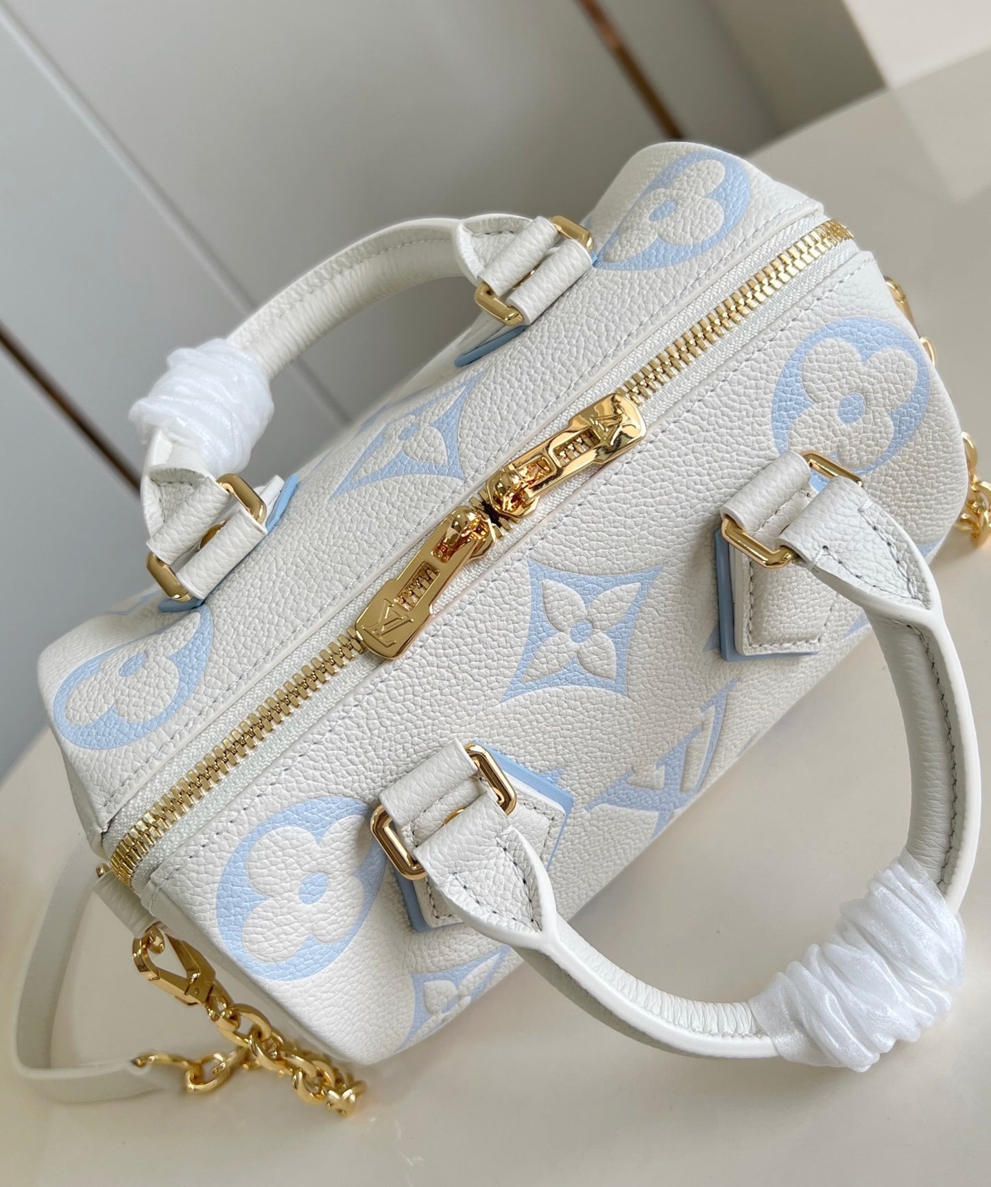 Louis Vuitton Speedy Bandoulière 20