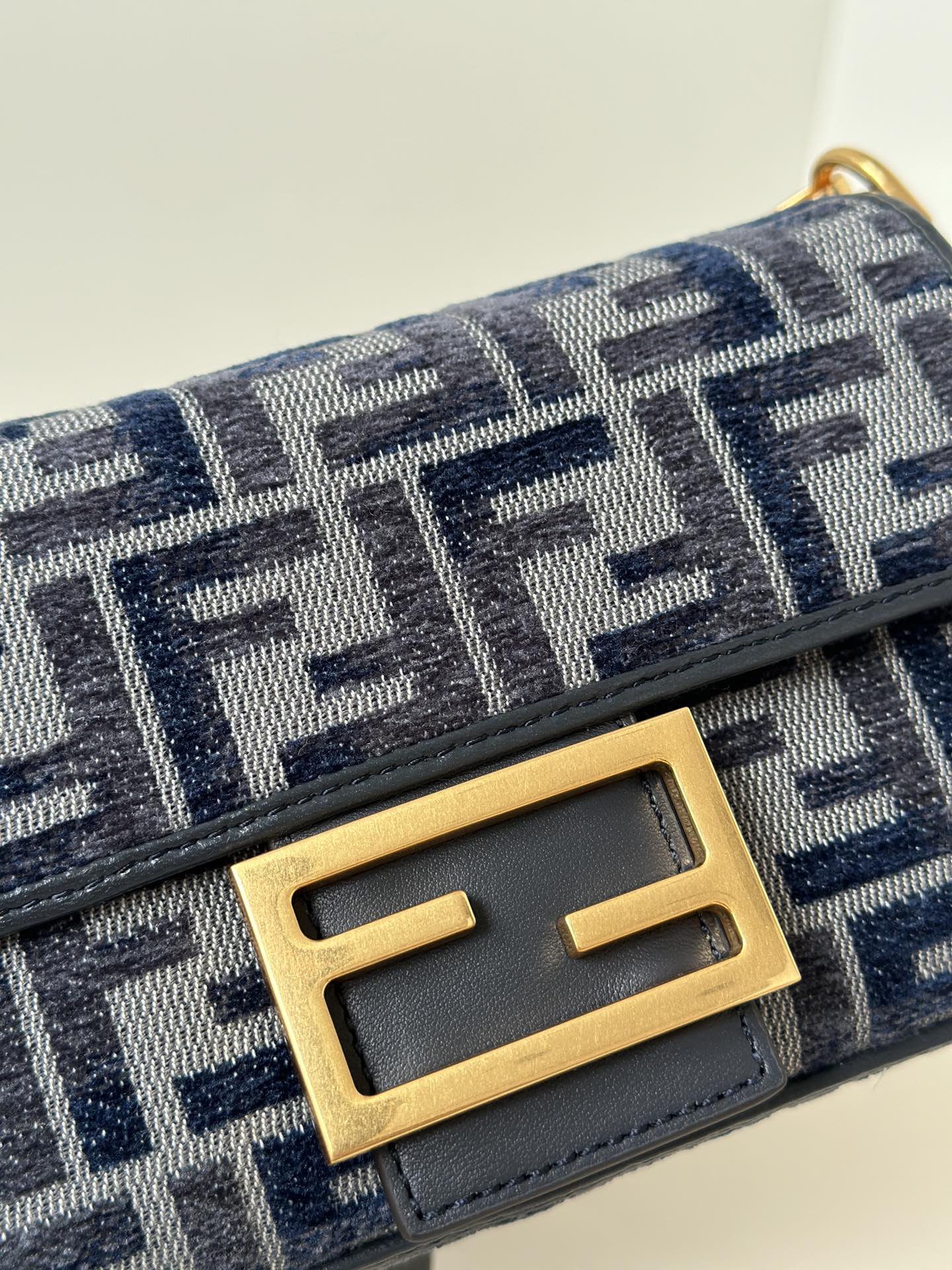 Fendi Baguette Mini
