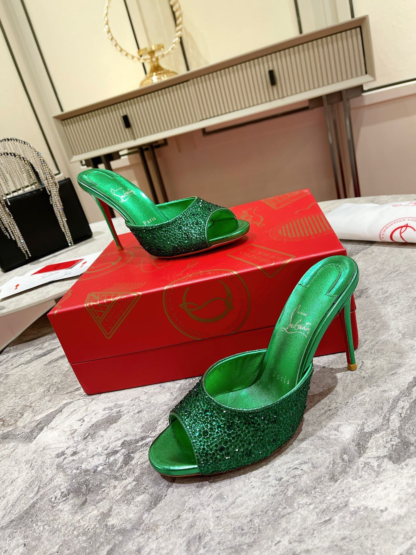 LOUBOUTIN Me Dolly 100 Strass