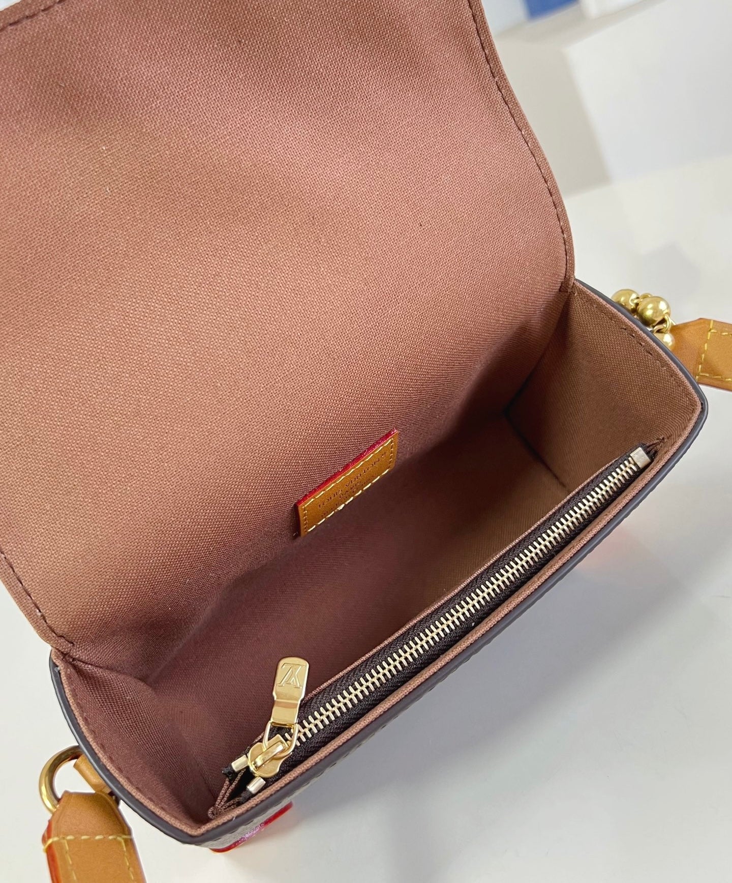 Louis Vuitton Portafoglio indossabile Steamer