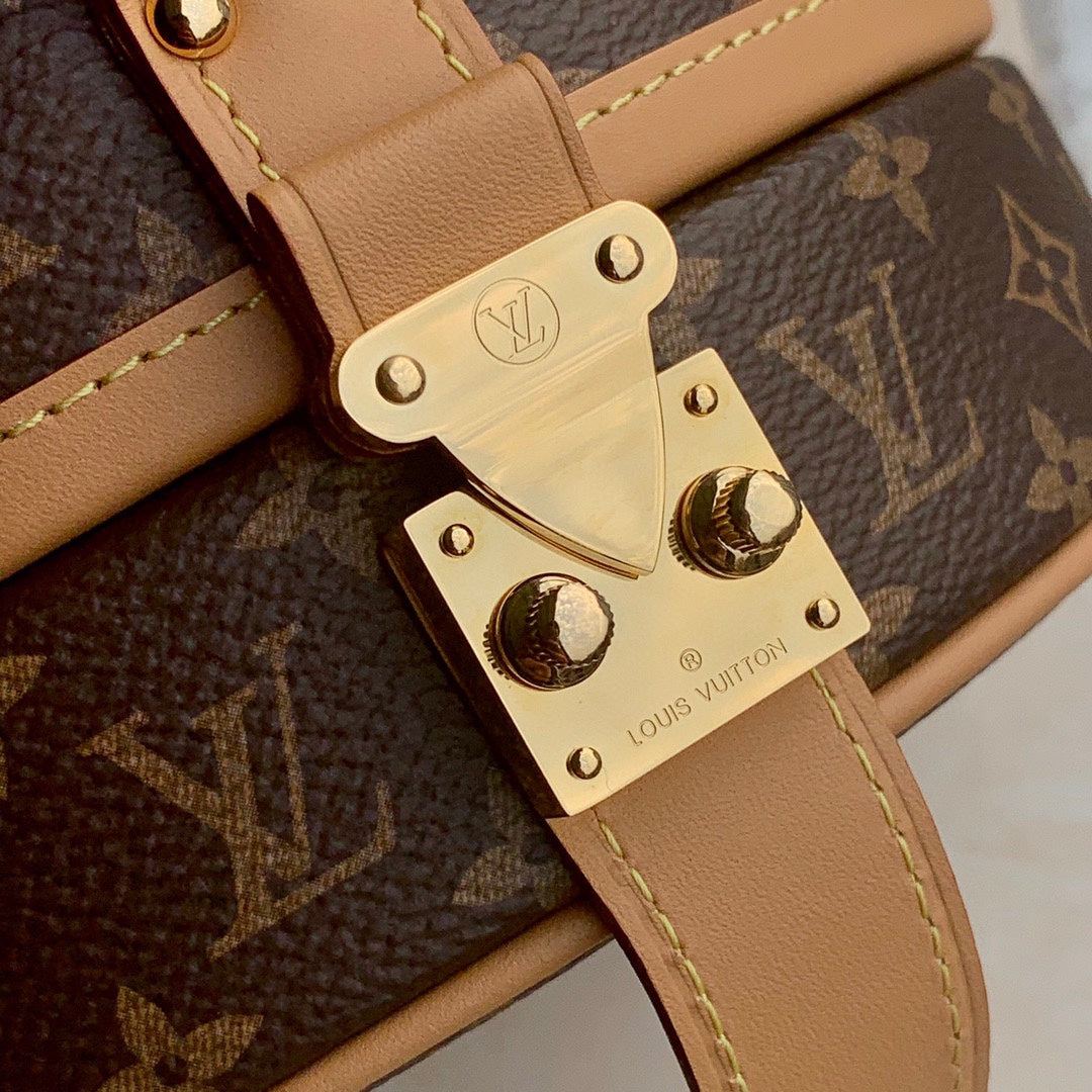 Louis Vuitton Petite Boîte Chapeau