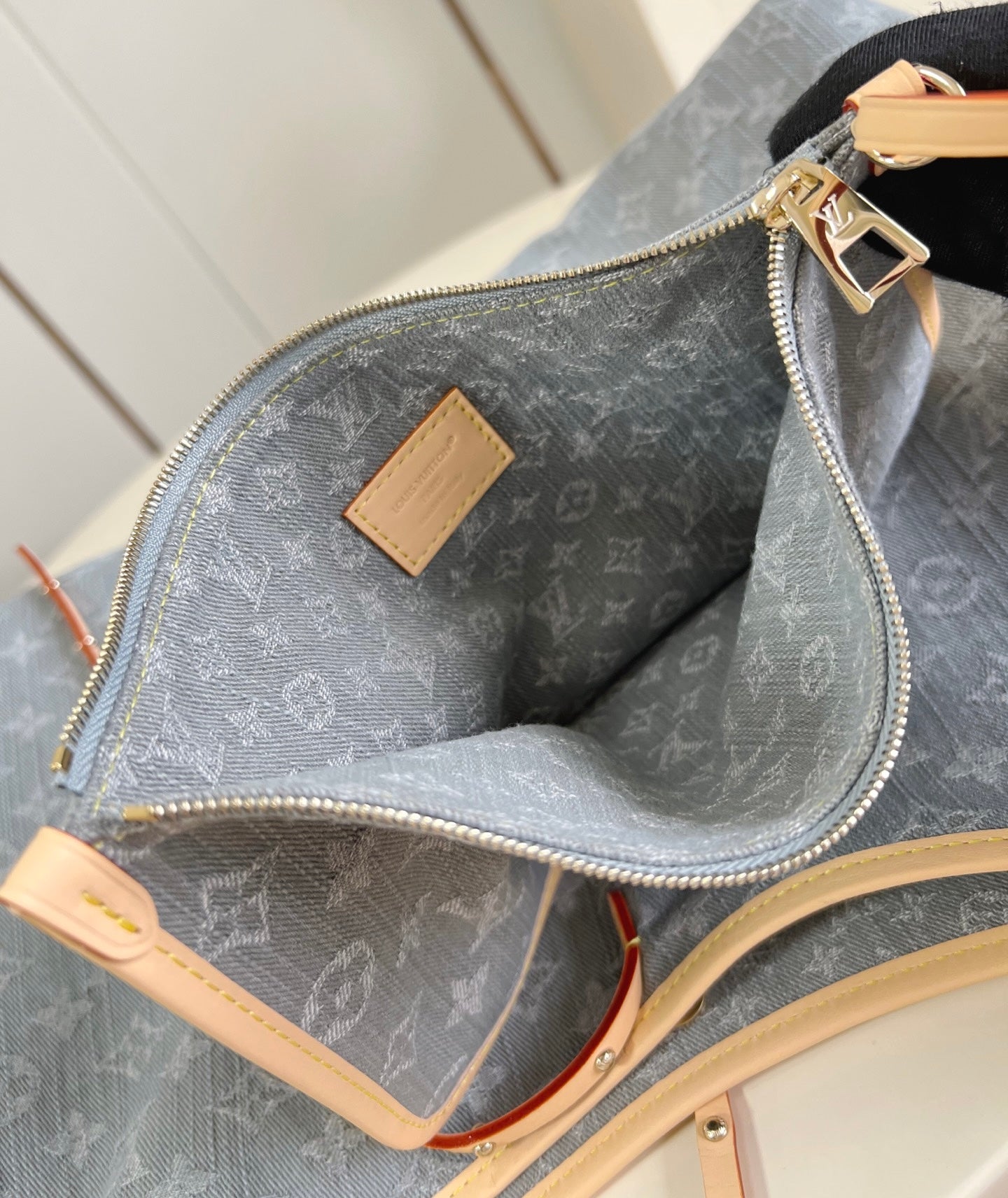 Louis Vuitton CarryAll MM