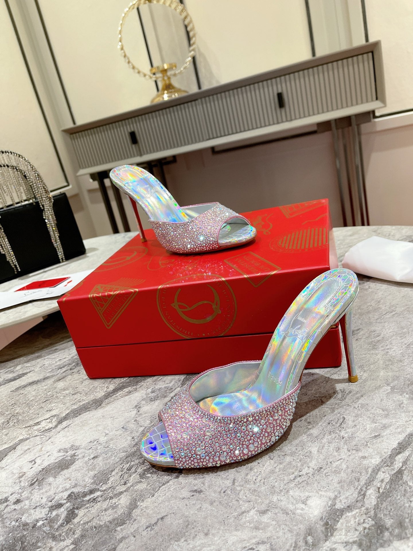 LOUBOUTIN Me Dolly 100 Strass