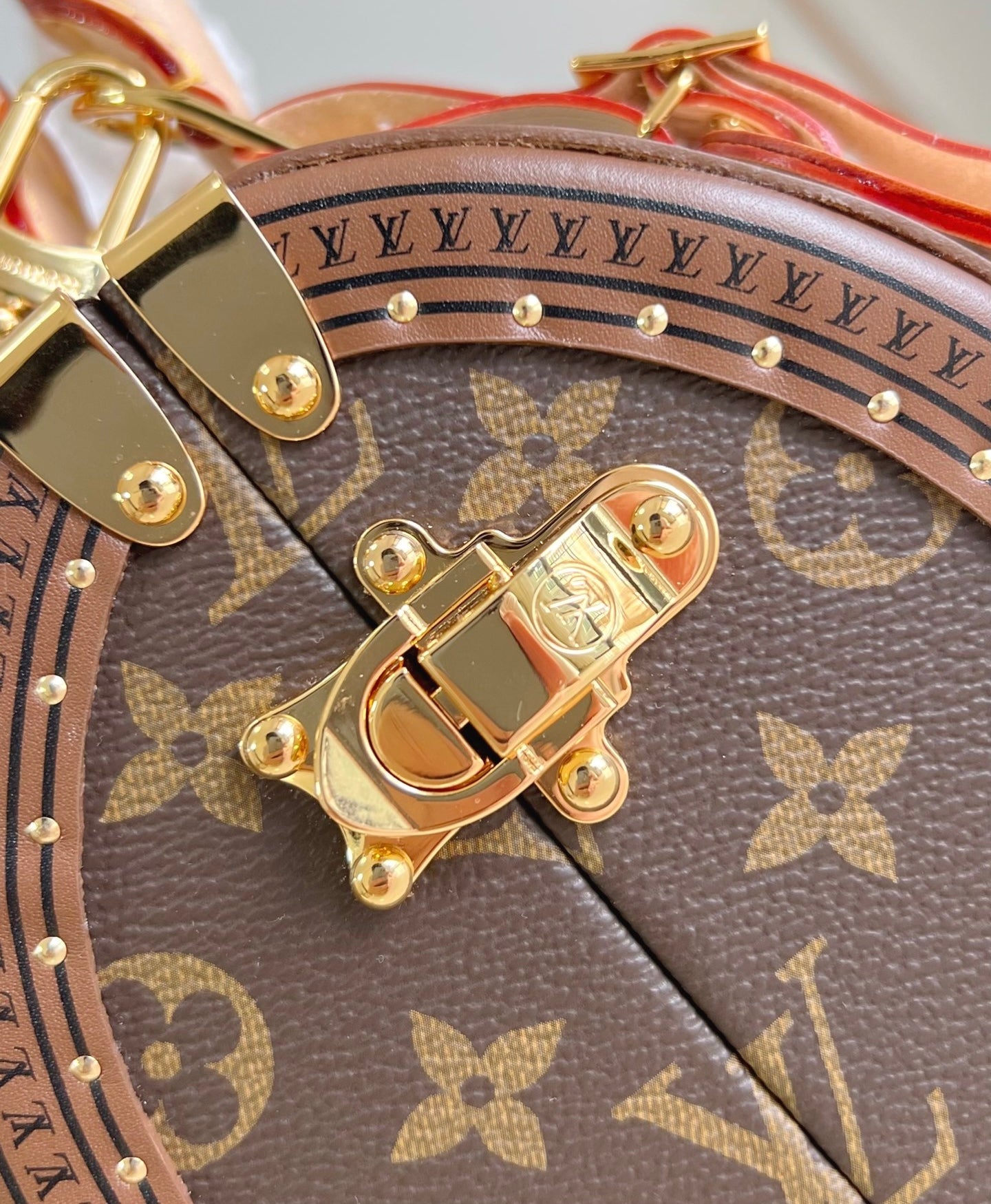 Louis Vuitton Speedy Trunk 20