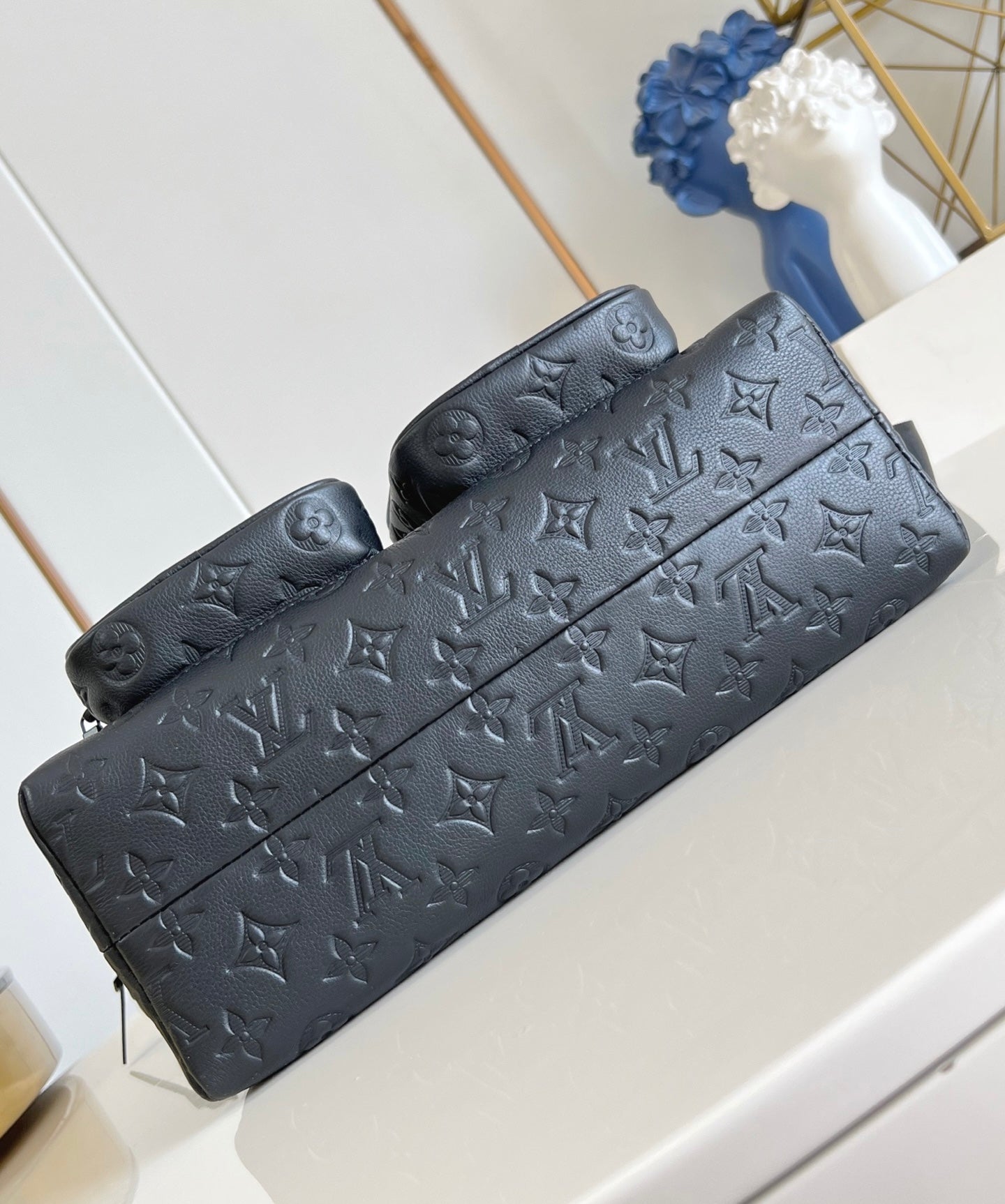 Louis Vuitton Hobo Cargo