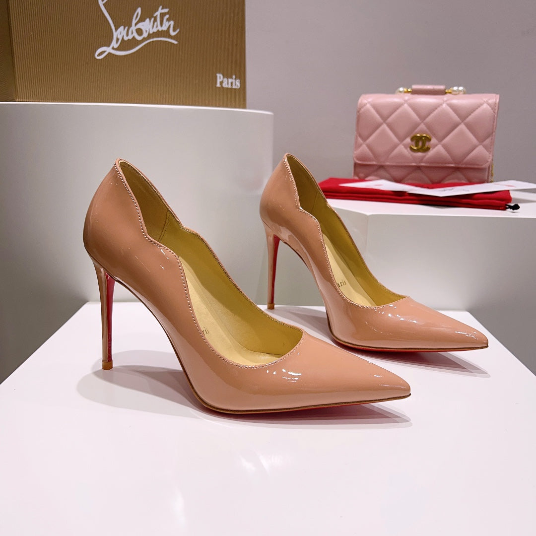 LOUBOUTIN Kate