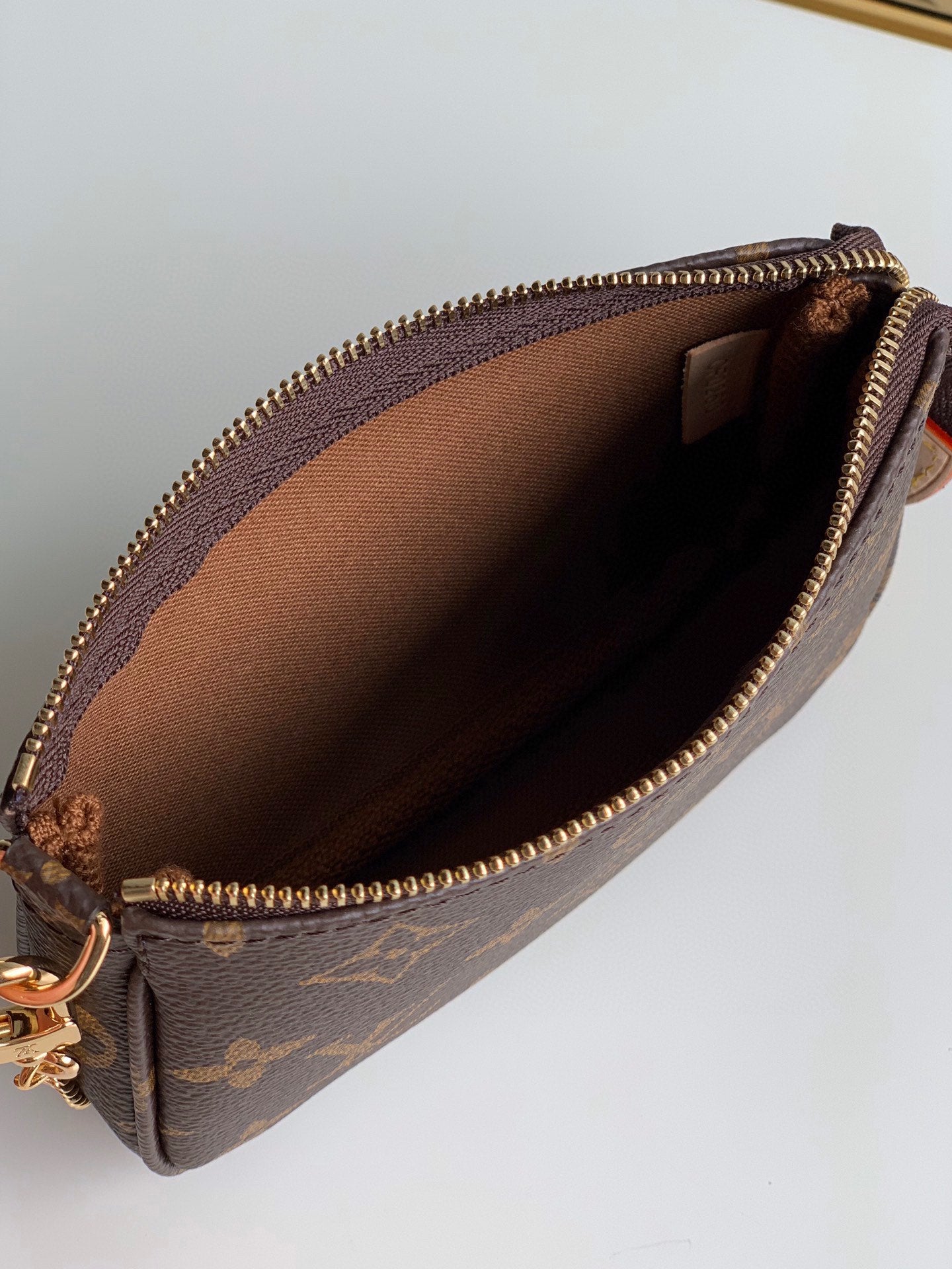 Louis Vuitton Mini pochette
