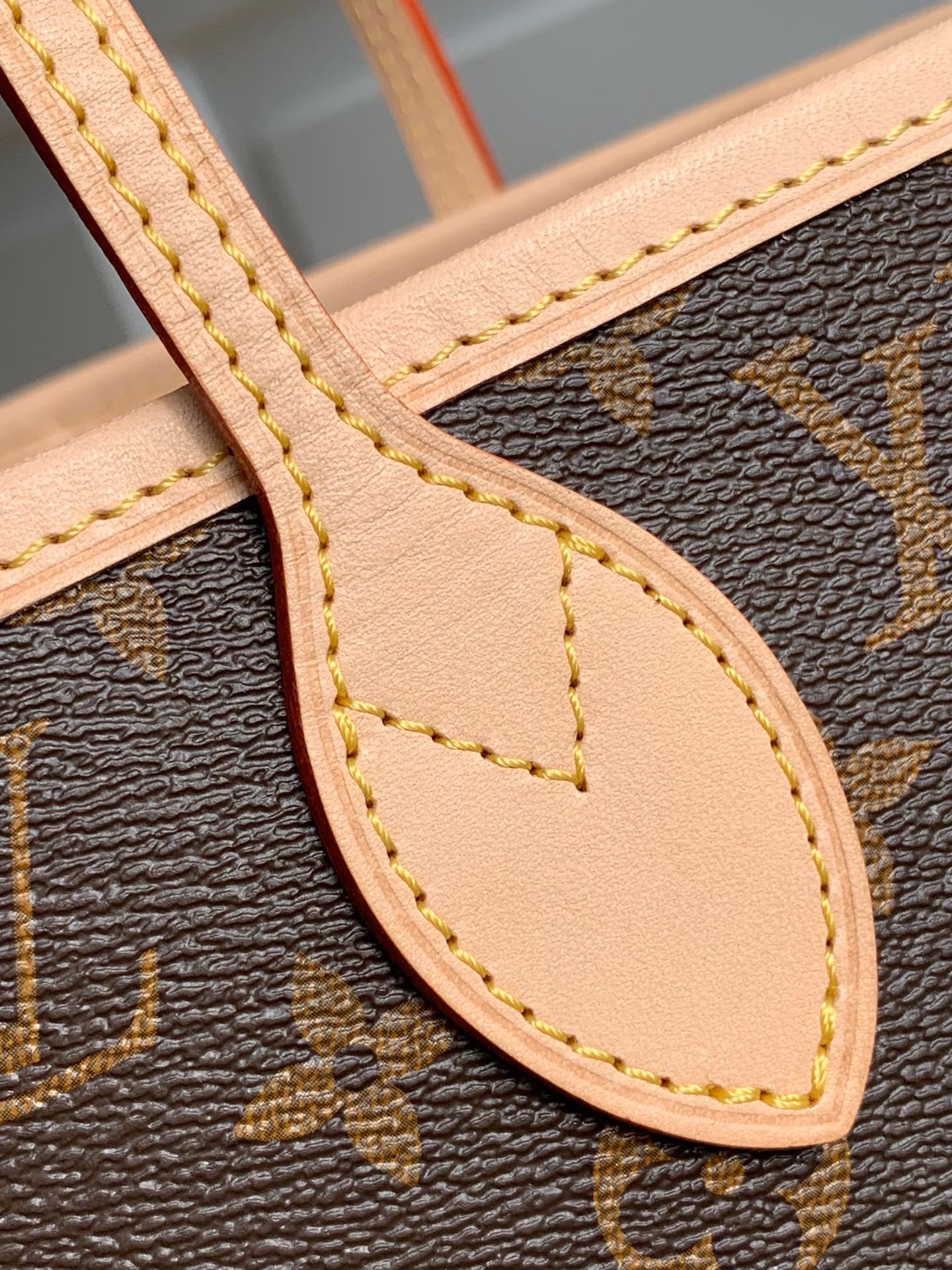 Louis Vuitton Neverfull MM