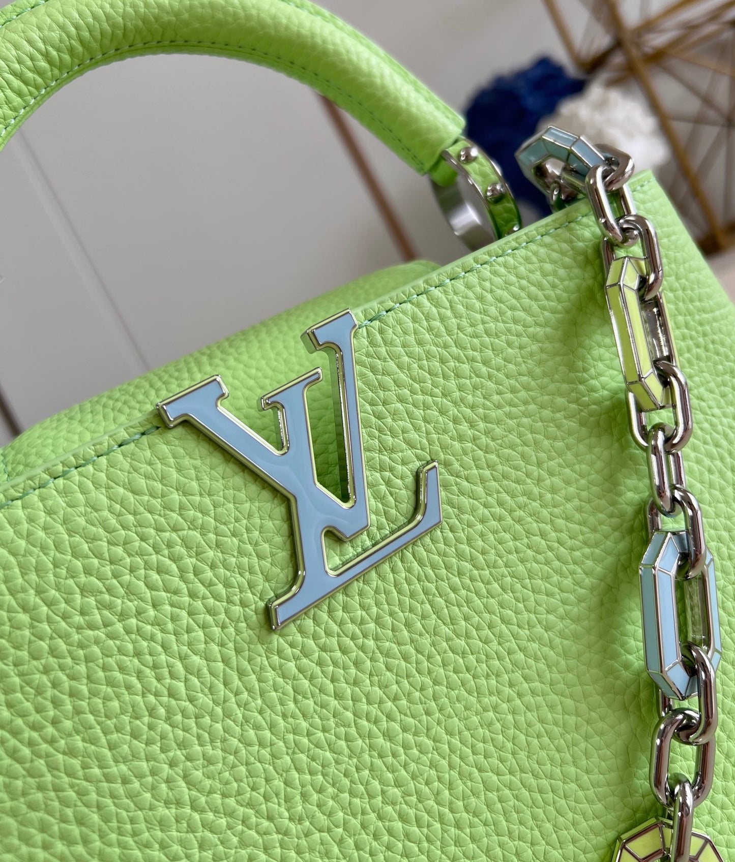 Louis Vuitton Capucines bb