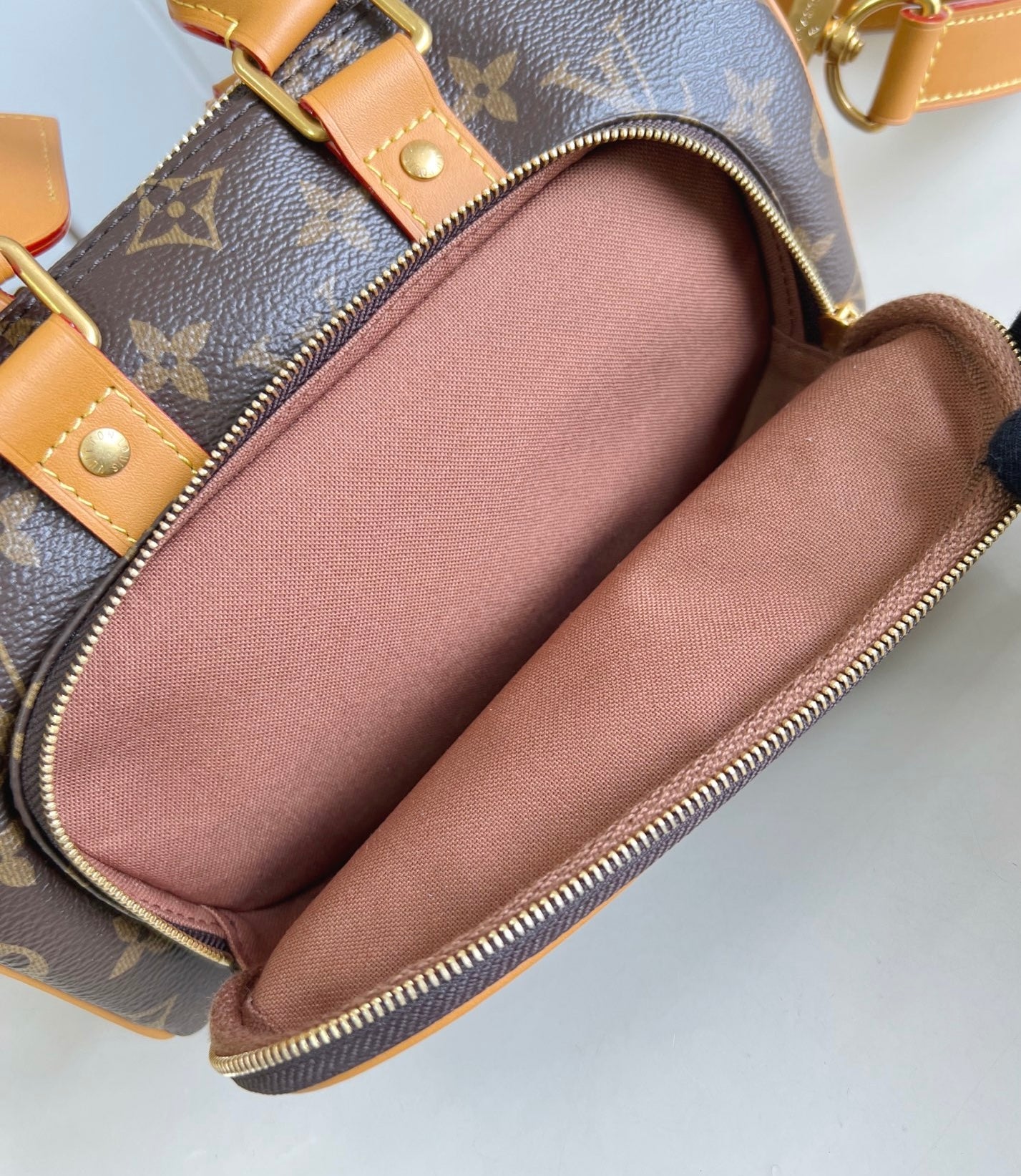 Louis Vuitton Keepall 25 Cargo