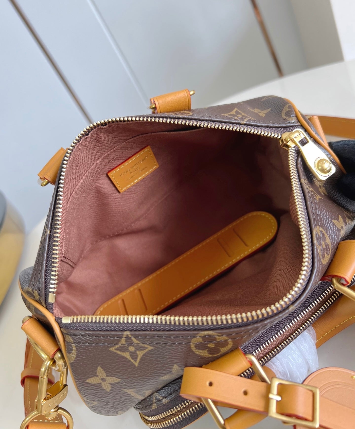 Louis Vuitton Keepall 25 Cargo