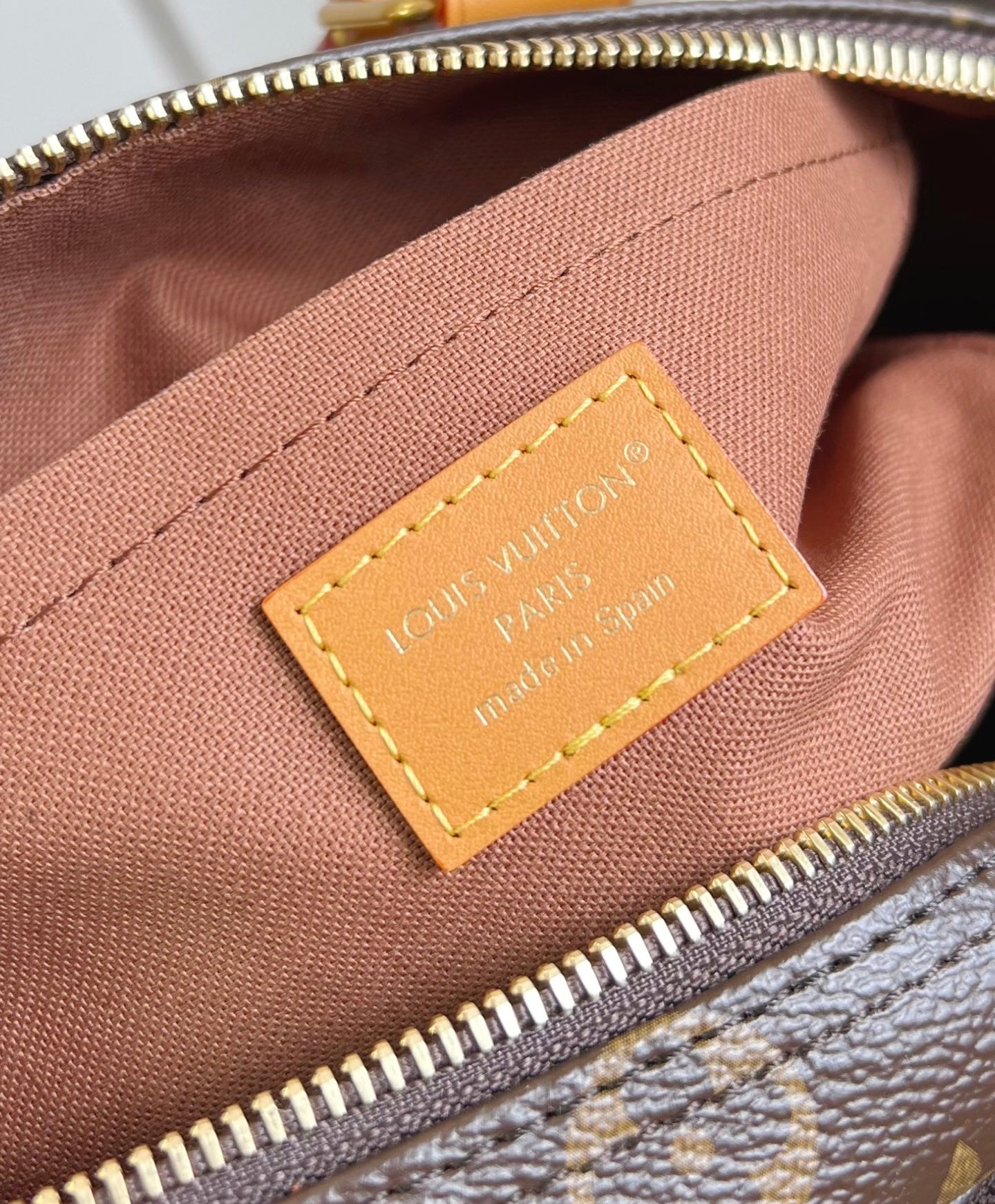 Louis Vuitton Keepall 25 Cargo