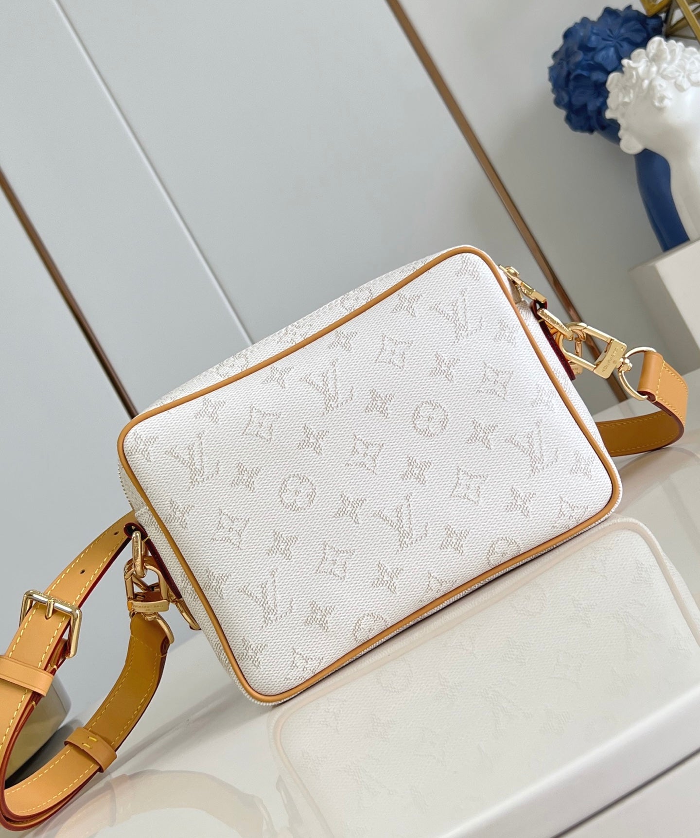 Louis Vuitton Nil