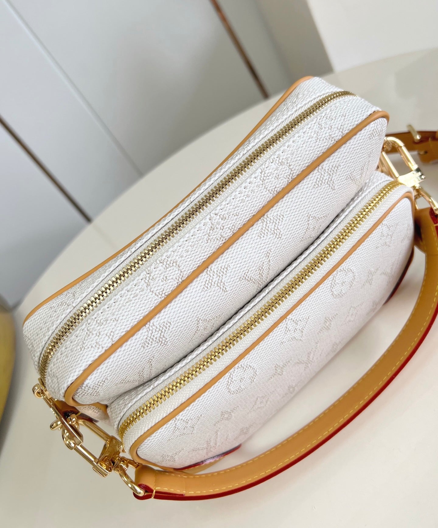 Louis Vuitton Nil