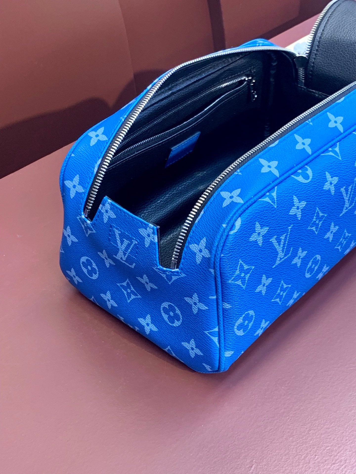 Louis Vuitton Trousse Toilette Dopp Kit