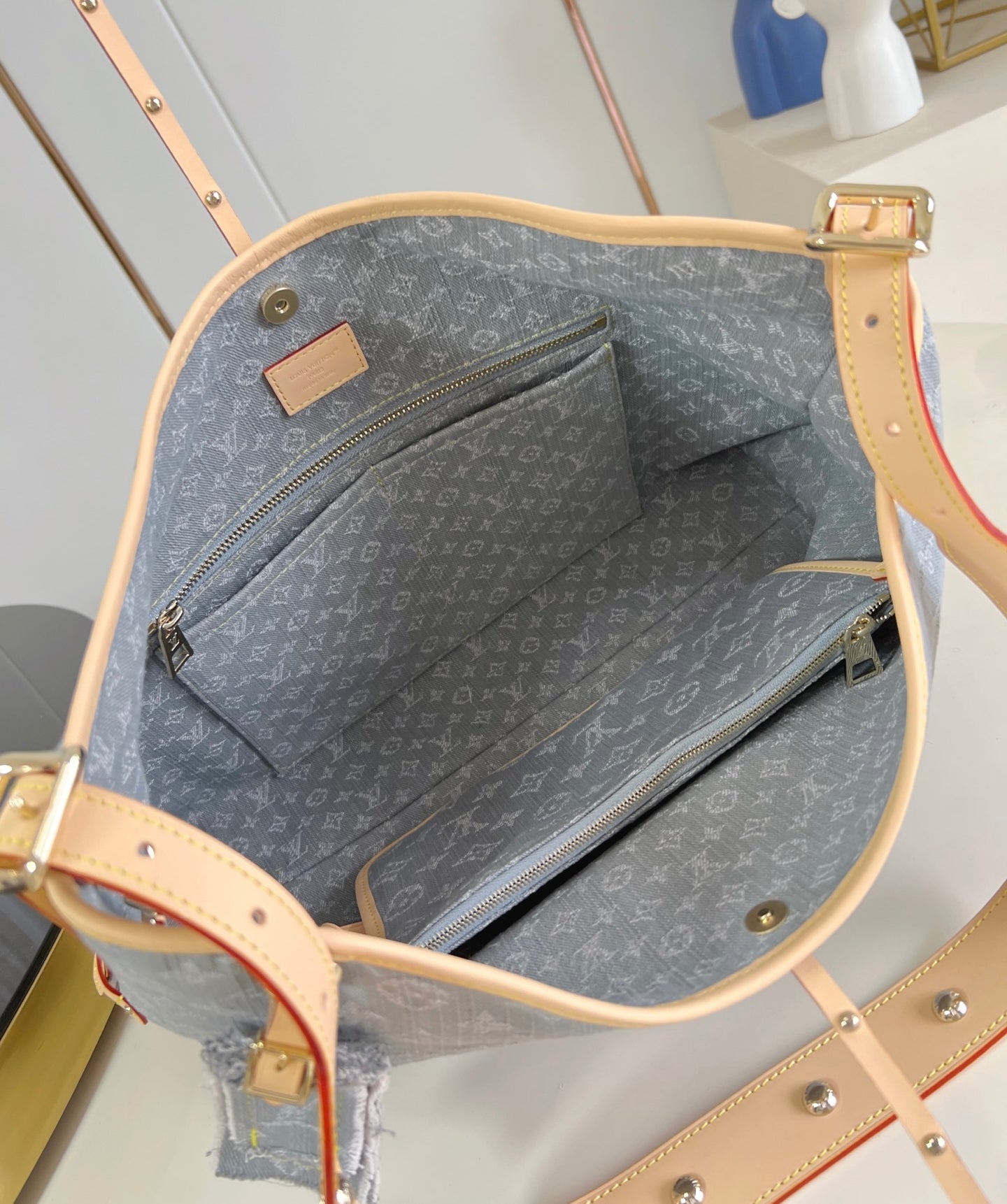 Louis Vuitton CarryAll MM