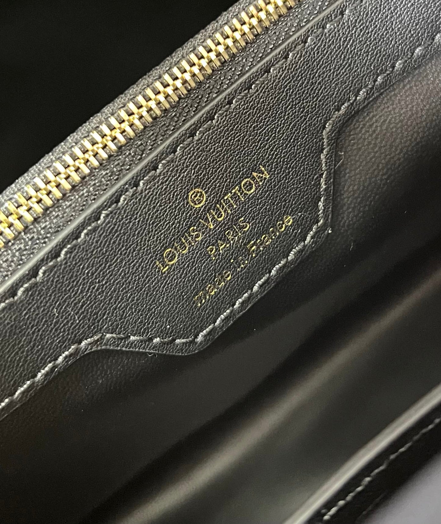 Louis Vuitton Capucines BB