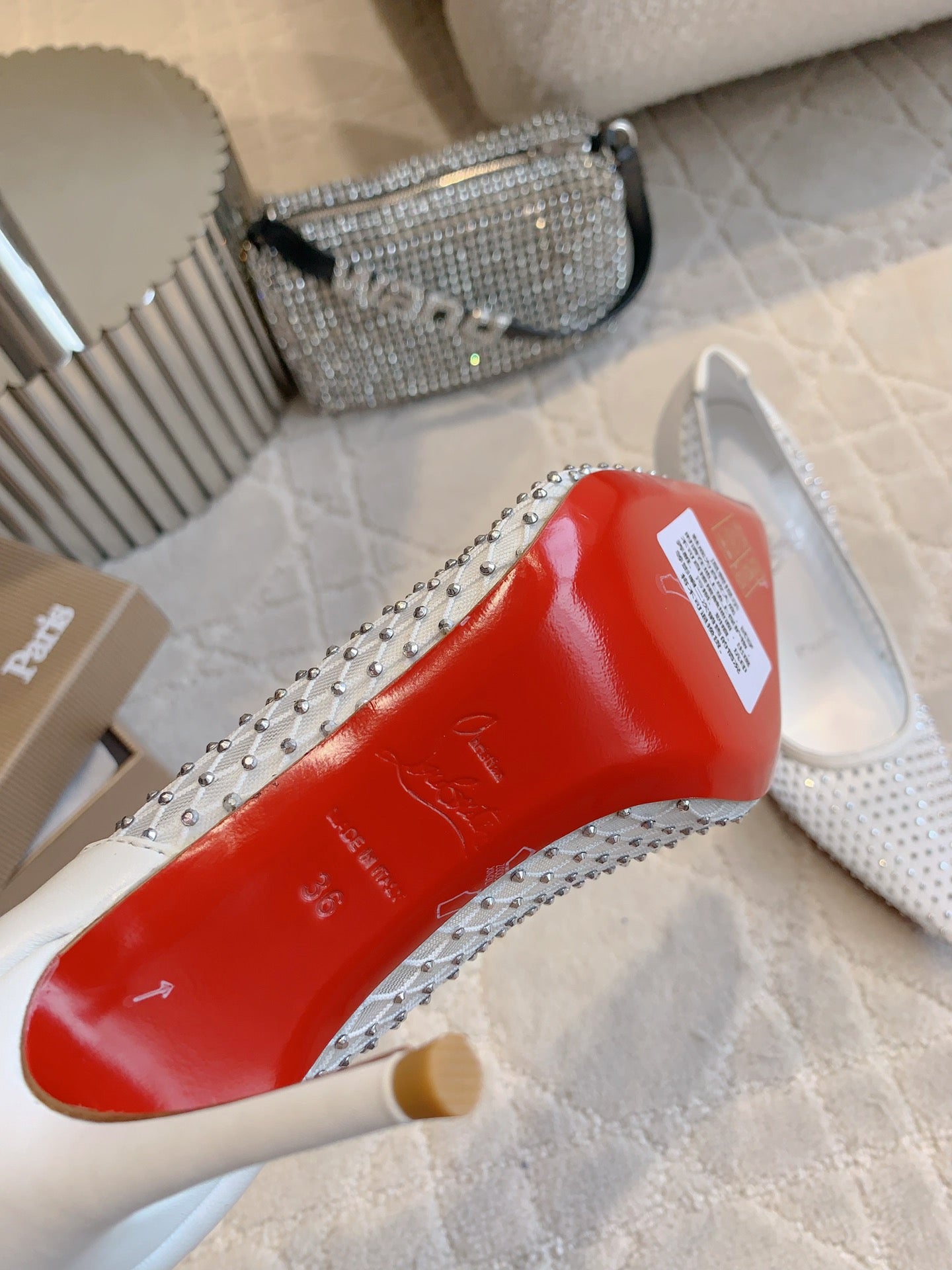 LOUBOUTIN Apostropha