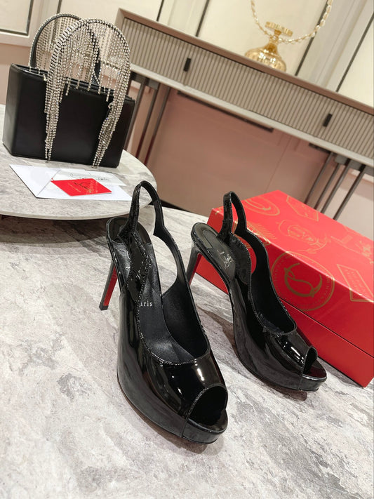 LOUBOUTIN Pumps slingback Hot Chick