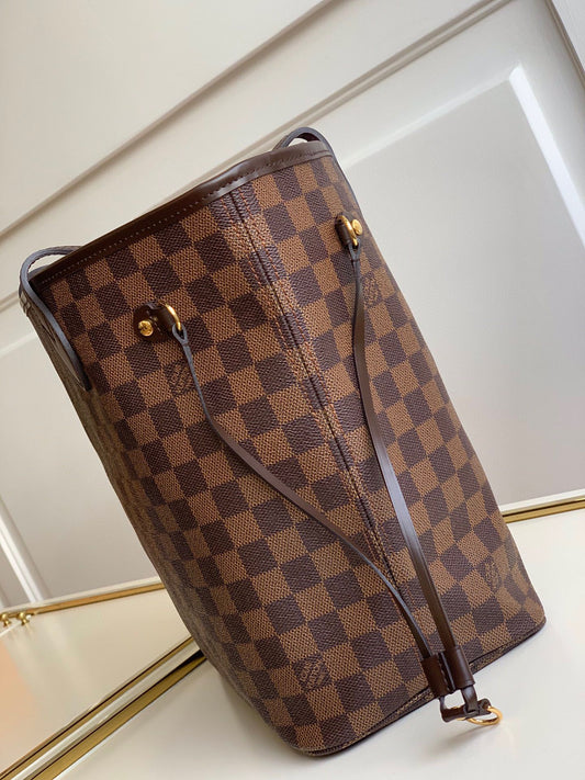 Louis Vuitton Neverfull MM