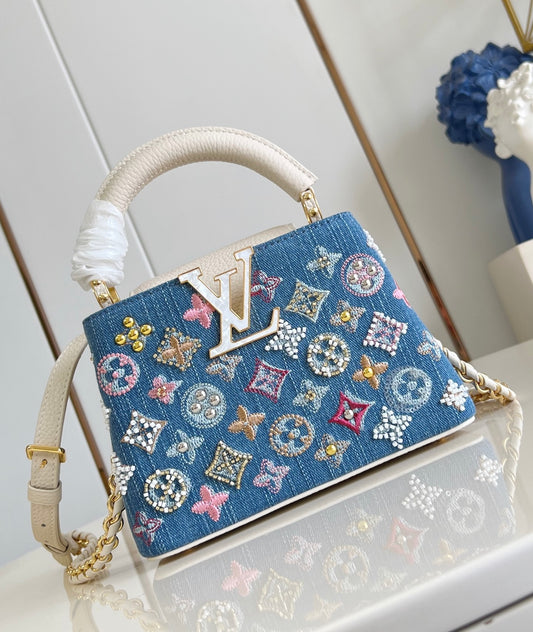 Louis Vuitton Capucines mini