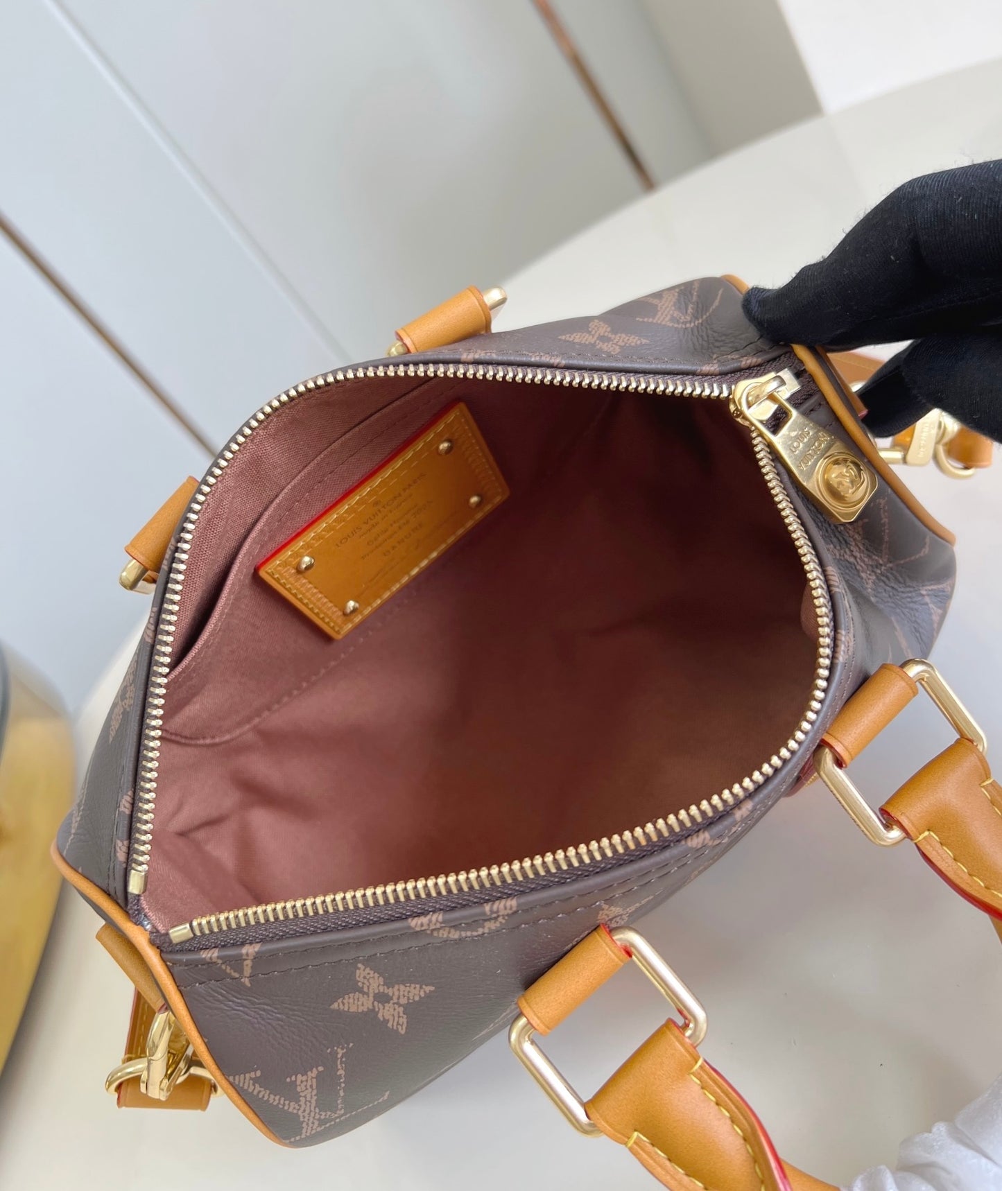 Louis Vuitton Keepall Bandoulière 25