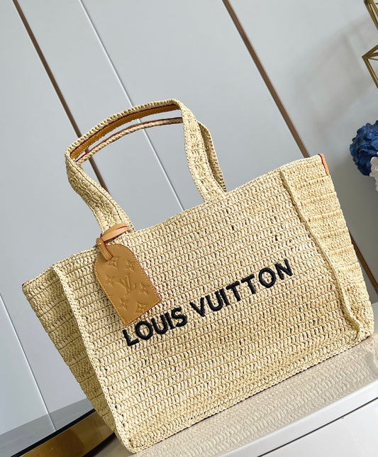 Louis Vuitton tote Summer Shopper MM