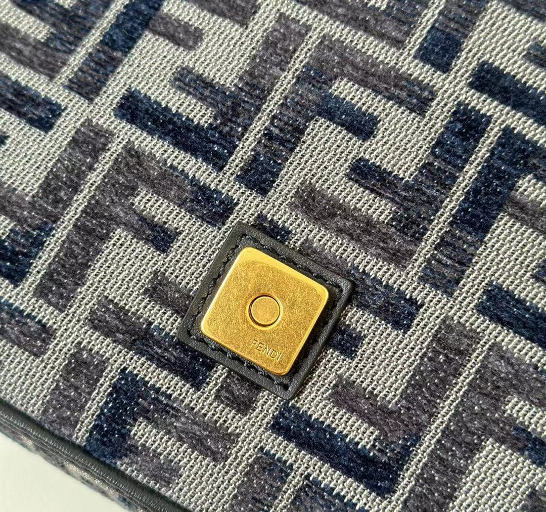 Fendi Baguette