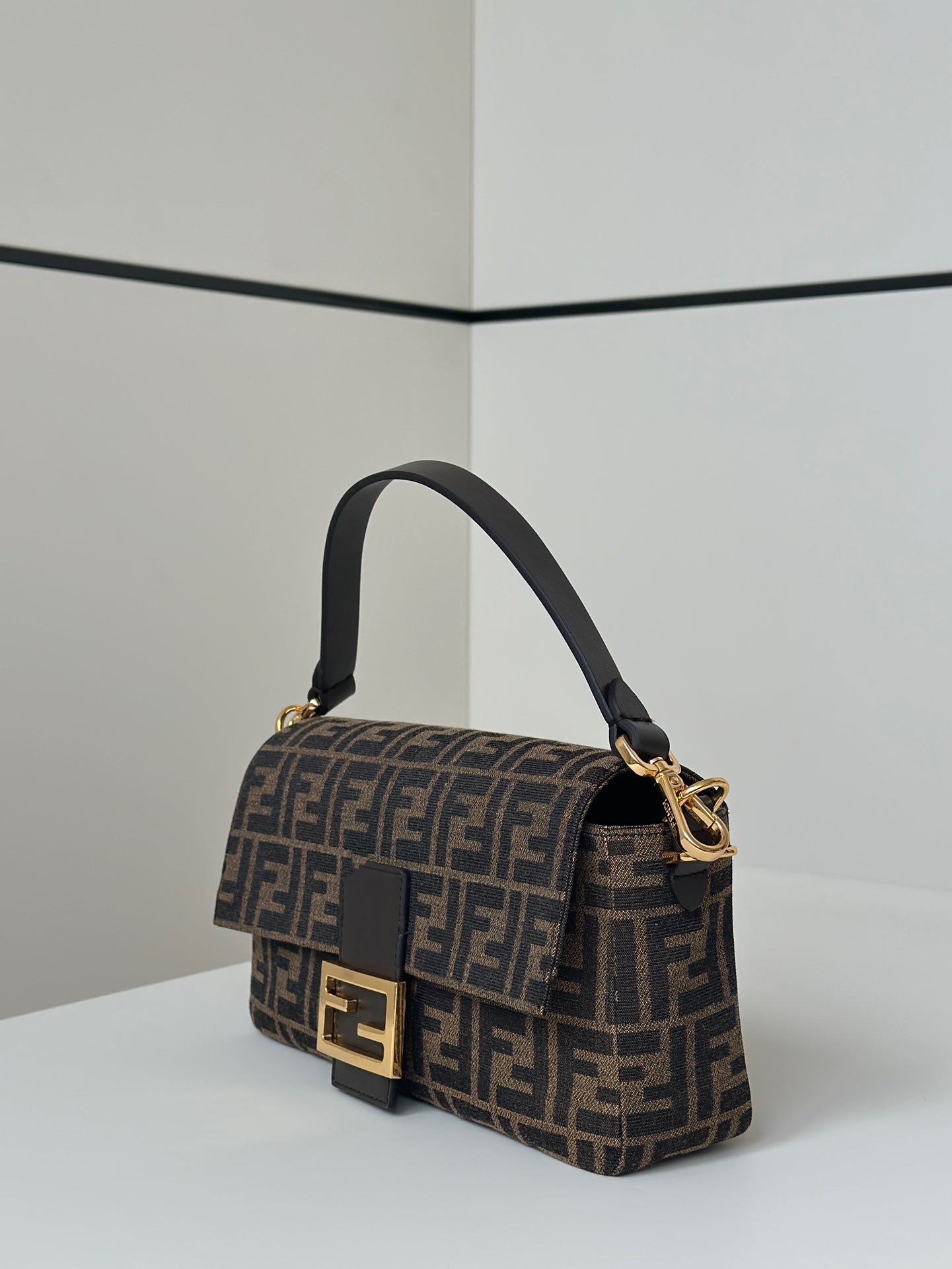 Fendi baguette