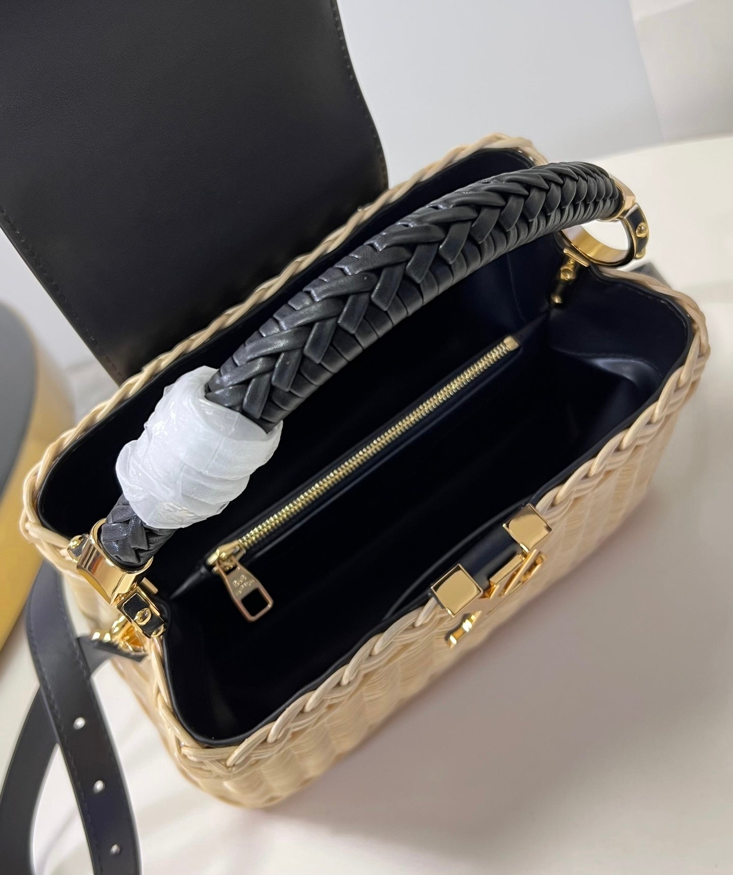 Louis Vuitton Capucines BB