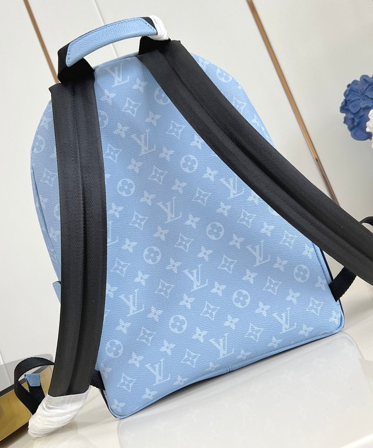 Louis Vuitton Discovery PM