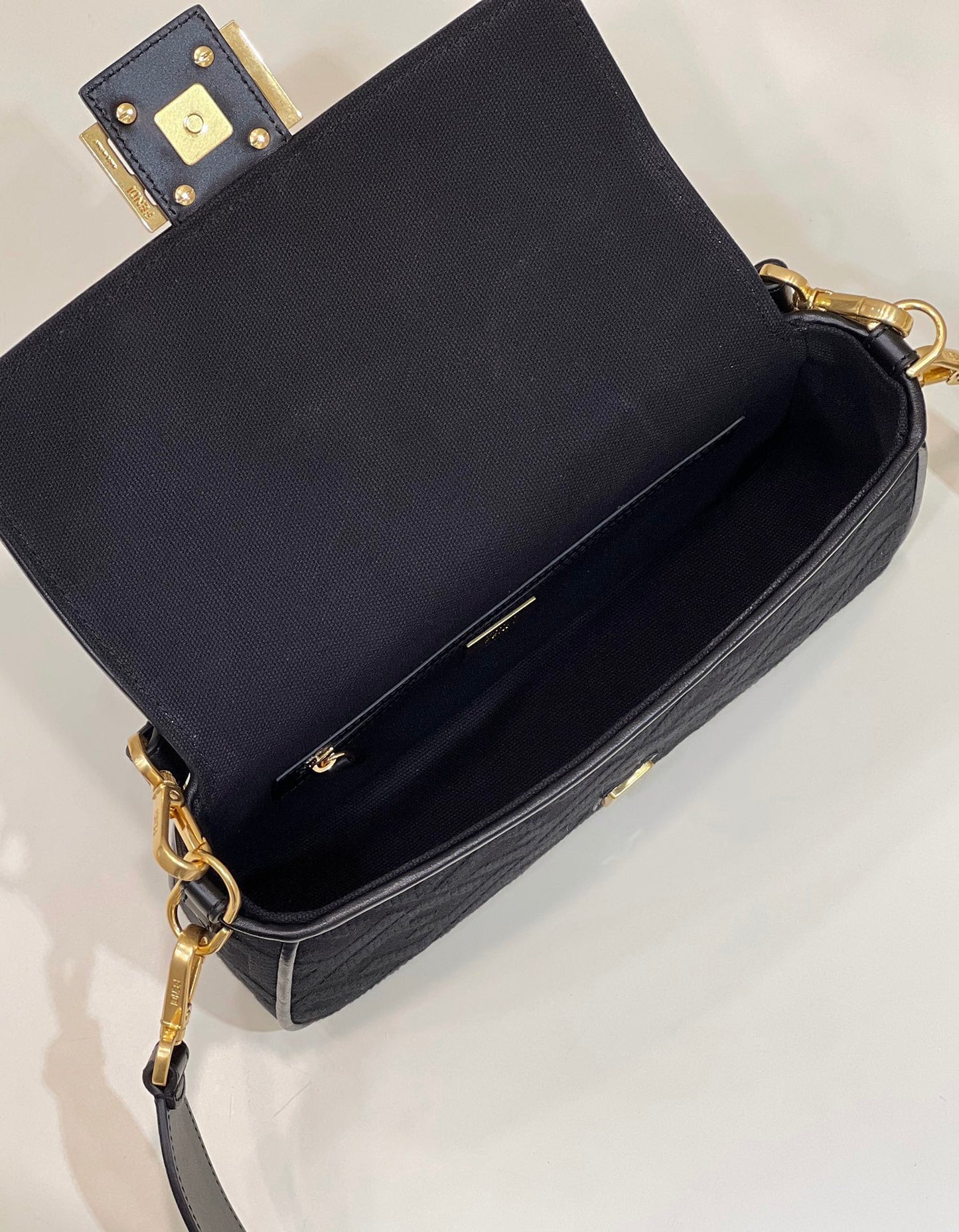 Fendi Baguette