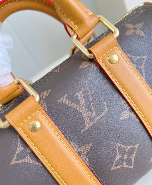 Louis Vuitton Keepall Bandoulière 25