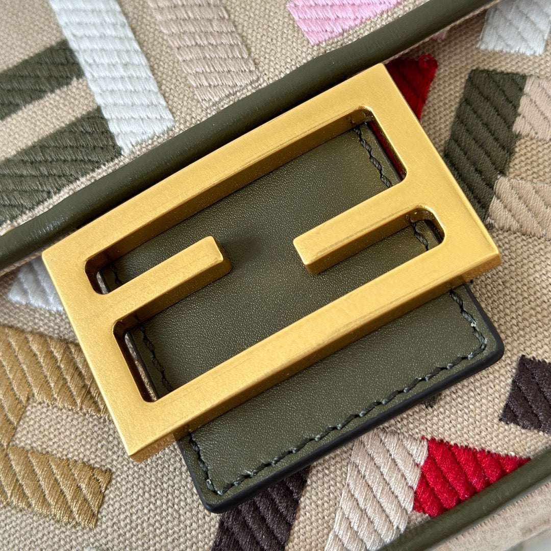 Fendi Baguette