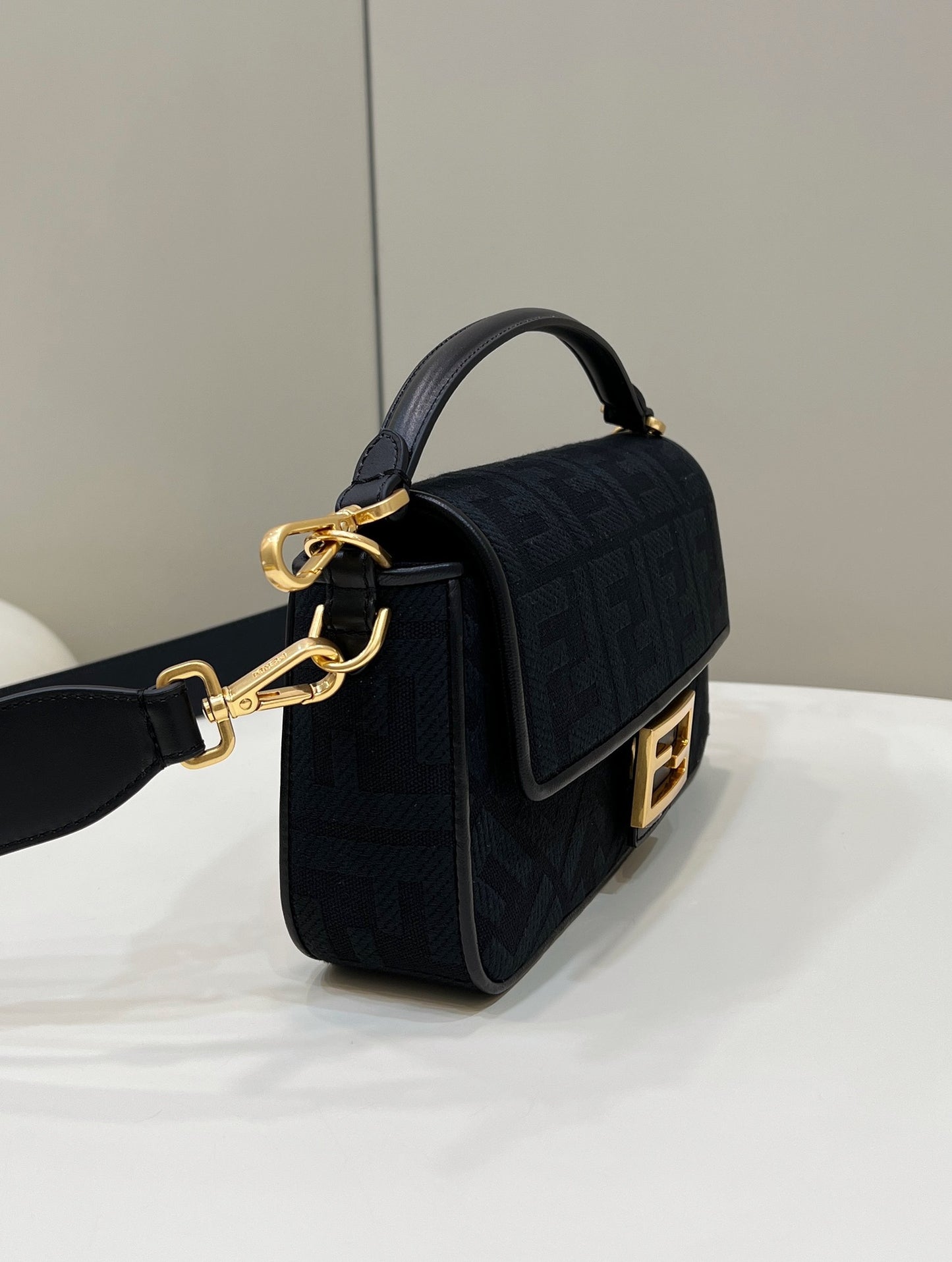 Fendi Baguette