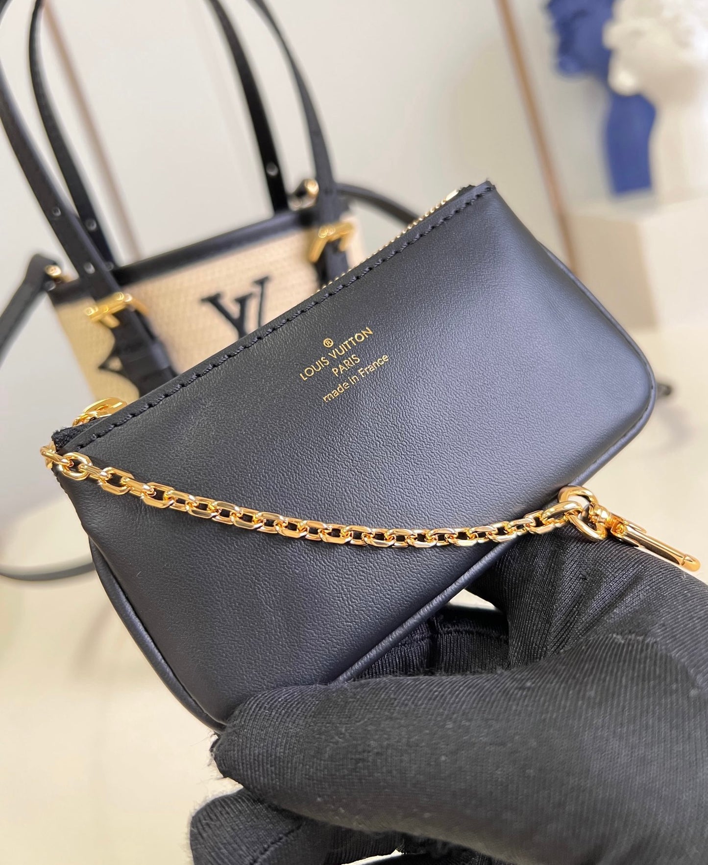 Louis Vuitton nano Bucket