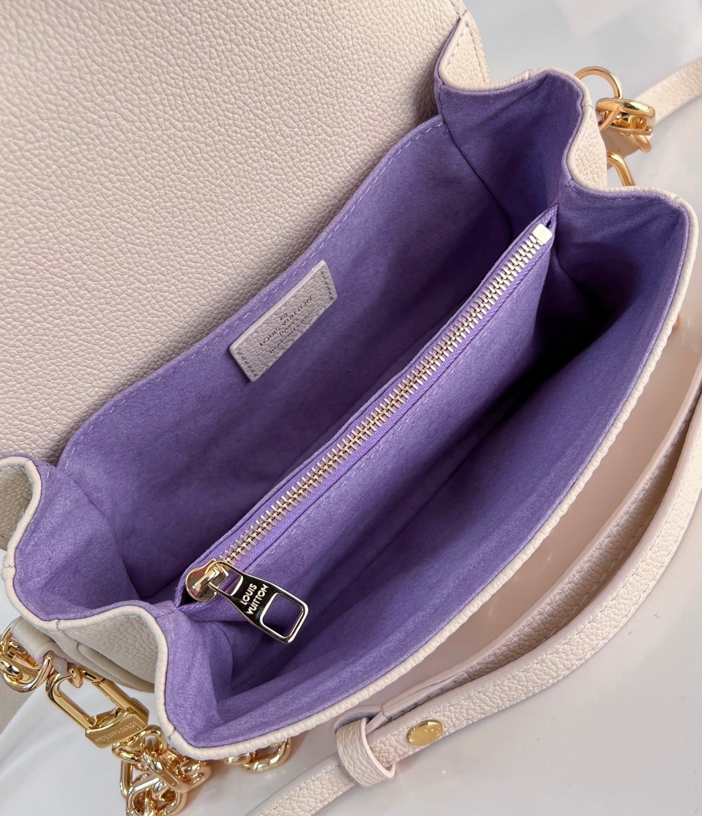 Louis Vuitton Metis