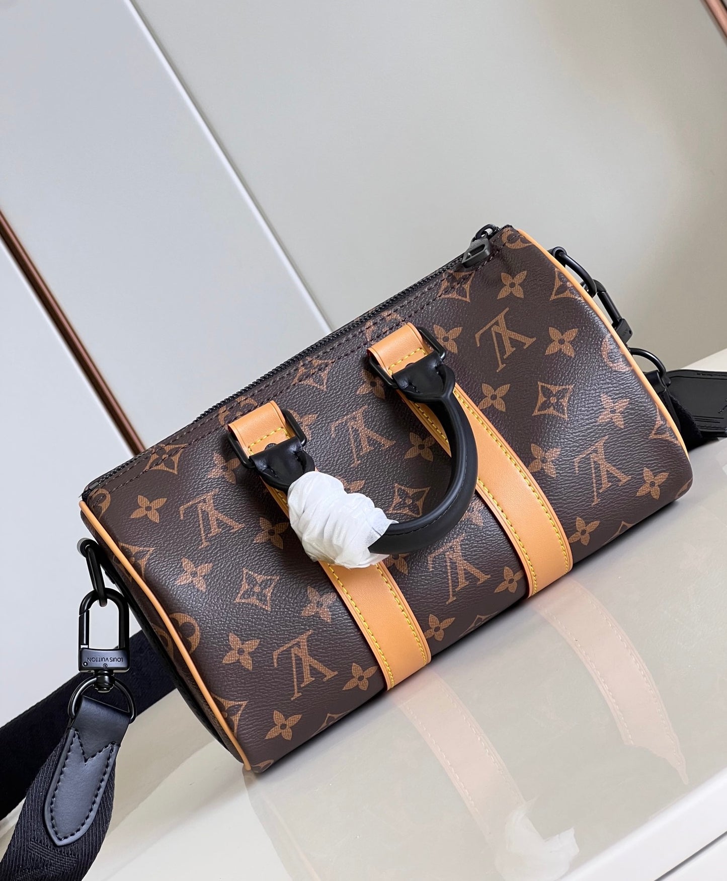 Louis Vuitton Keepall Bandouliere 25