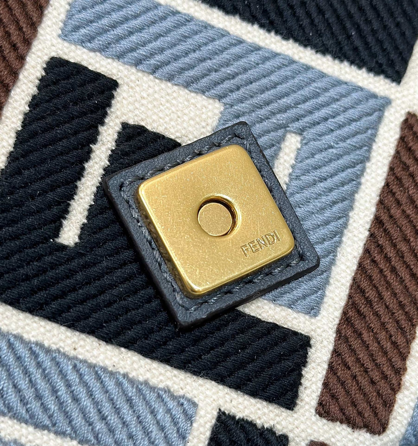 Fendi Baguette