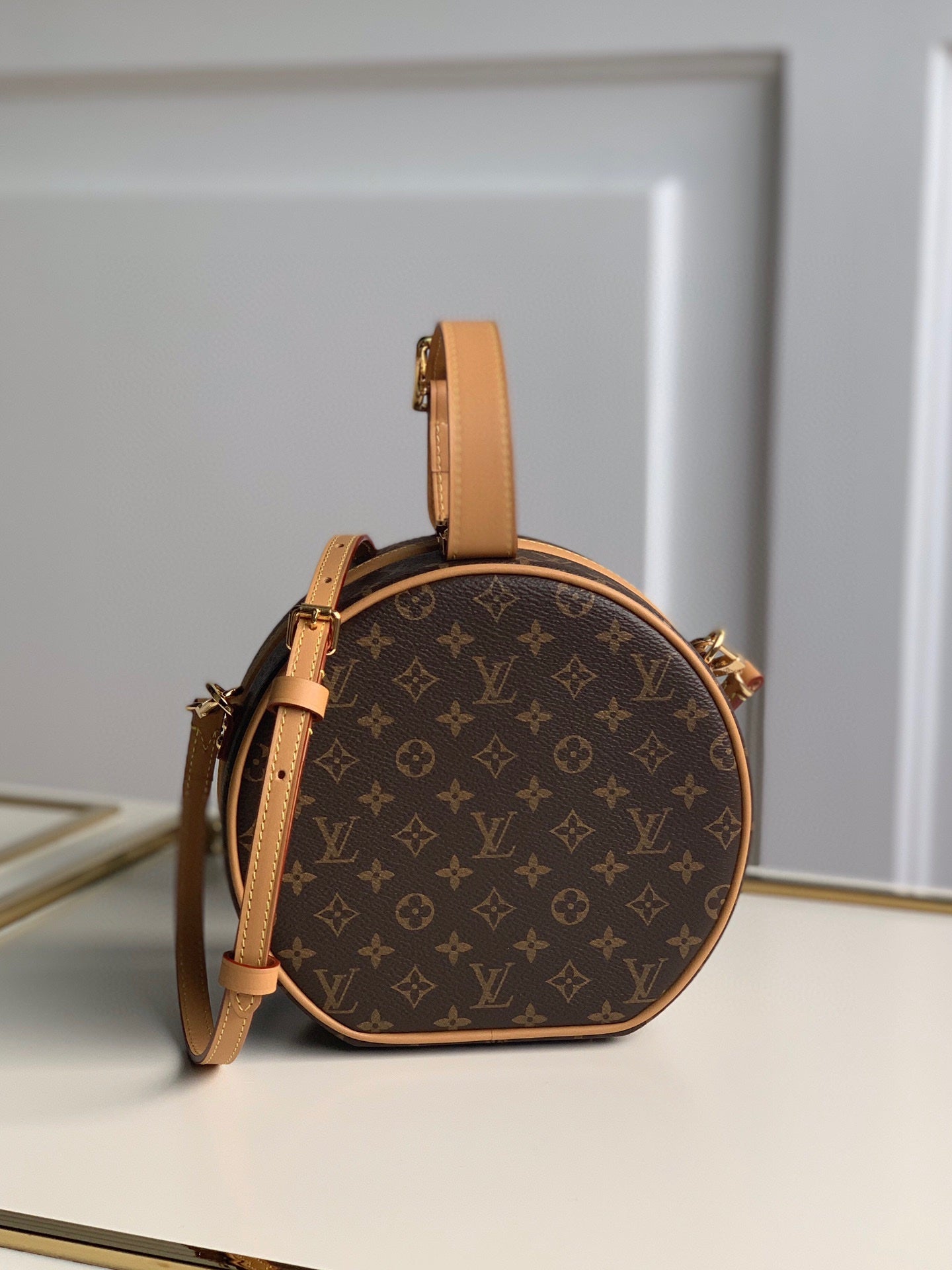 Louis Vuitton Petite Boîte Chapeau